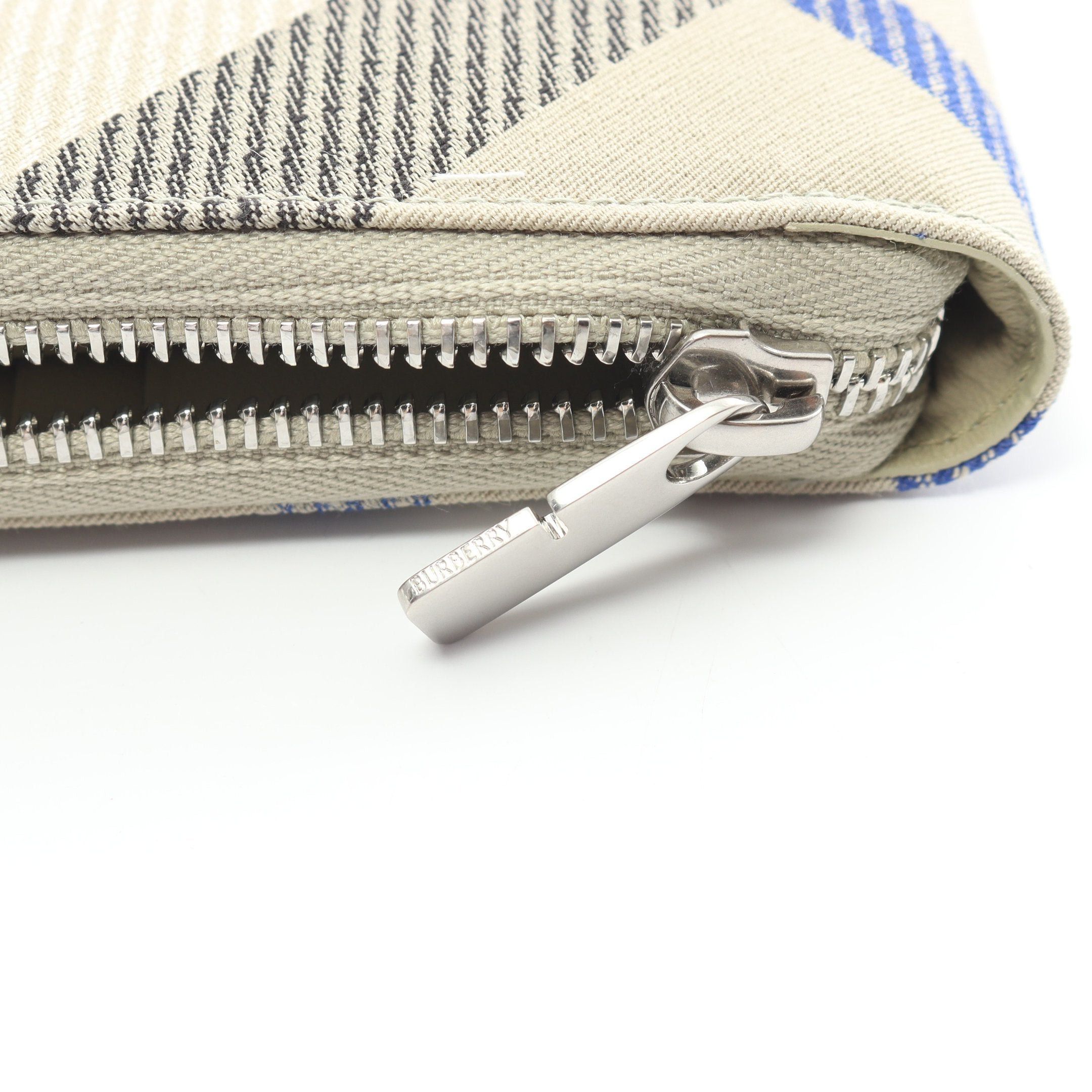Burberry Burberry Round Zipper Long Wallet Check Cotton Gray Green Multicolor Size ONE SIZE - 7 Thumbnail