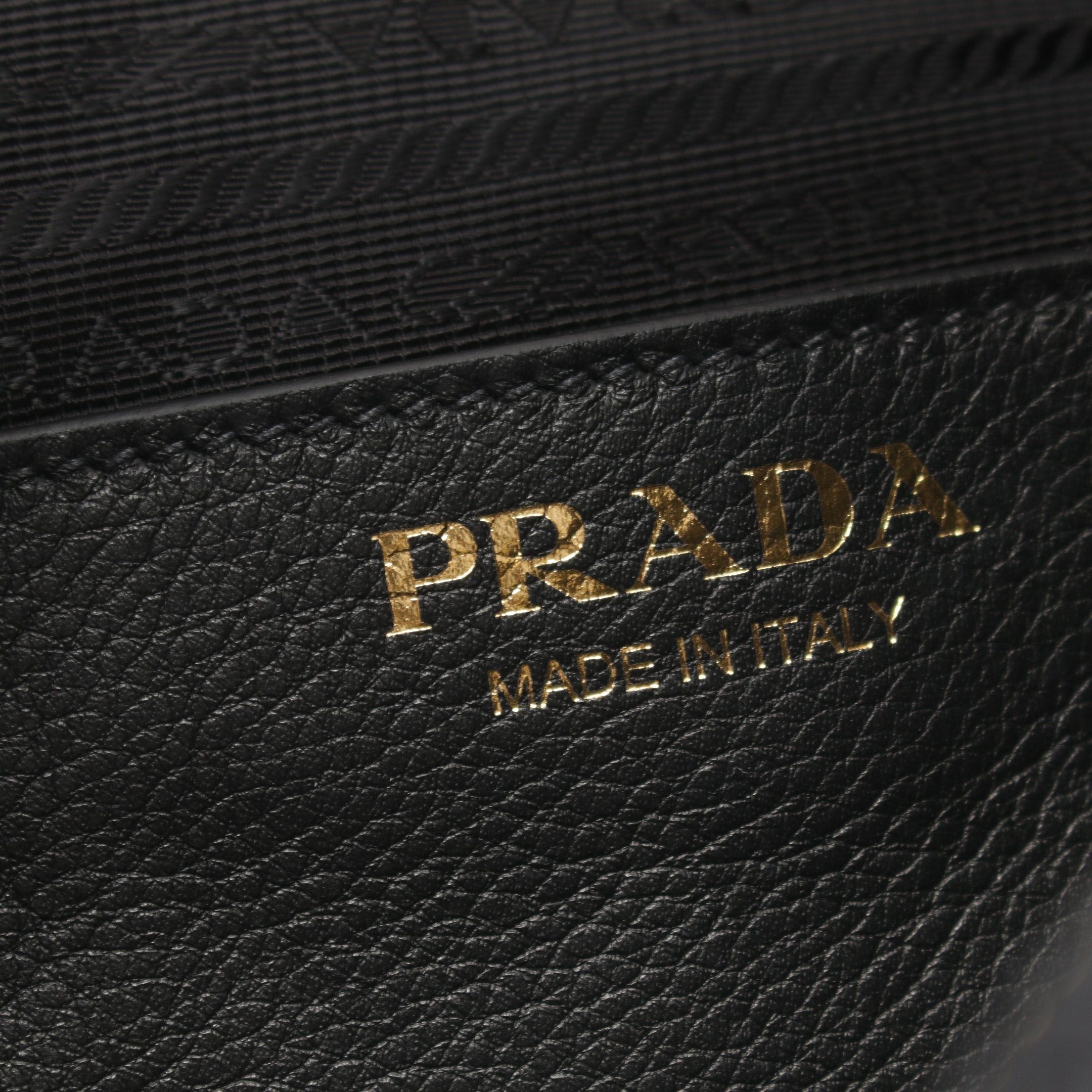 Prada Prada Soft Grain One Shoulder Bag Leather Black Size ONE SIZE - 4 Thumbnail