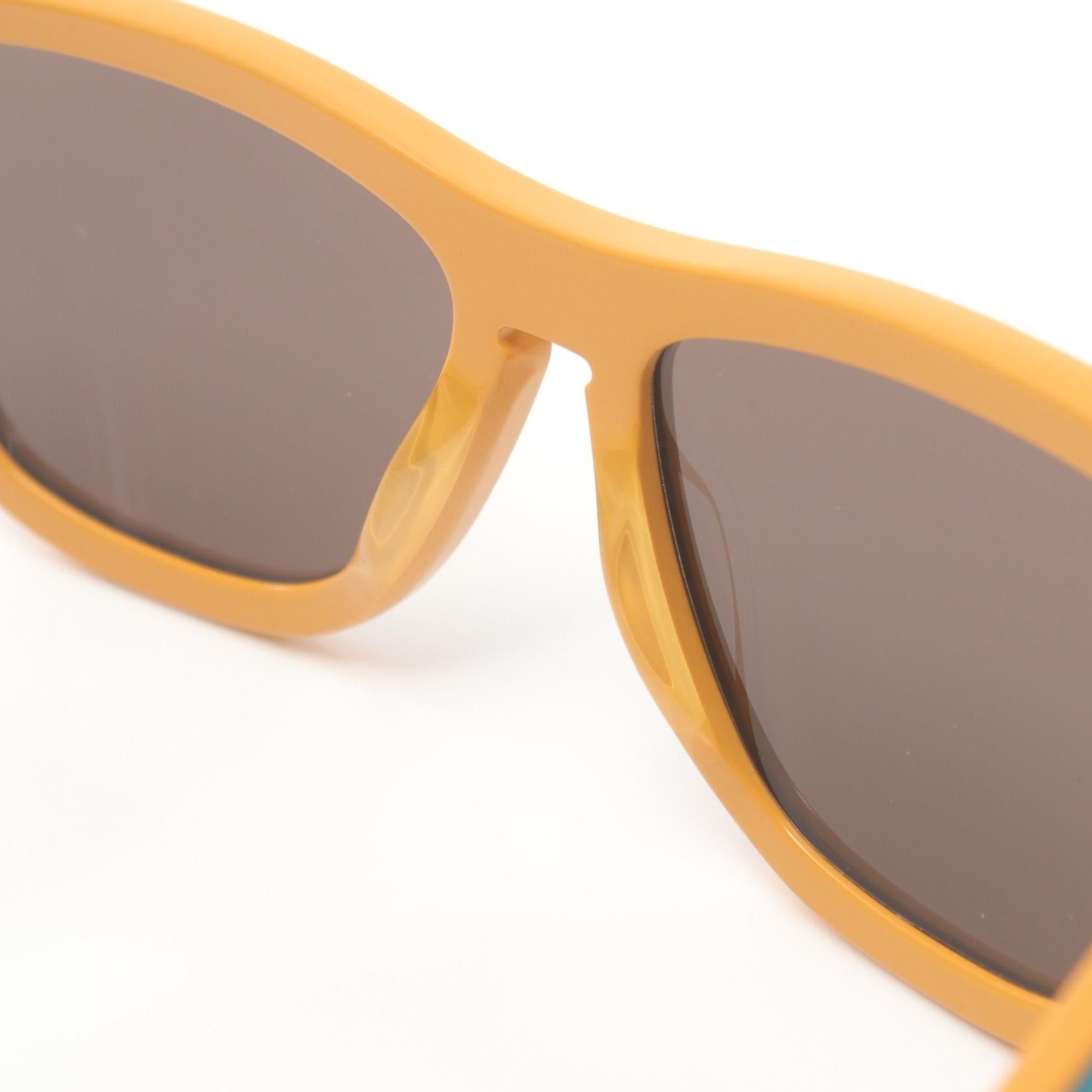 Loewe Loewe Sunglasses Leather Green Yellow Size ONE SIZE - 6 Thumbnail