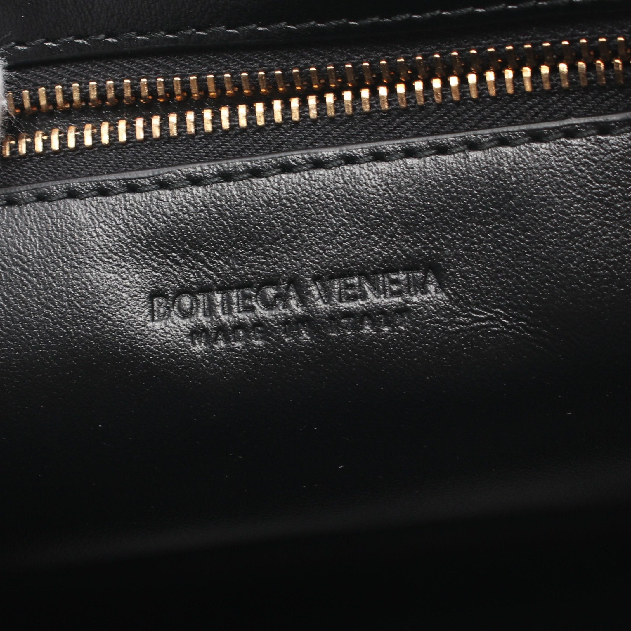 Bottega Veneta Bottega Veneta Intrecciato Beauty Pouch Leather Black Size ONE SIZE - 4 Thumbnail