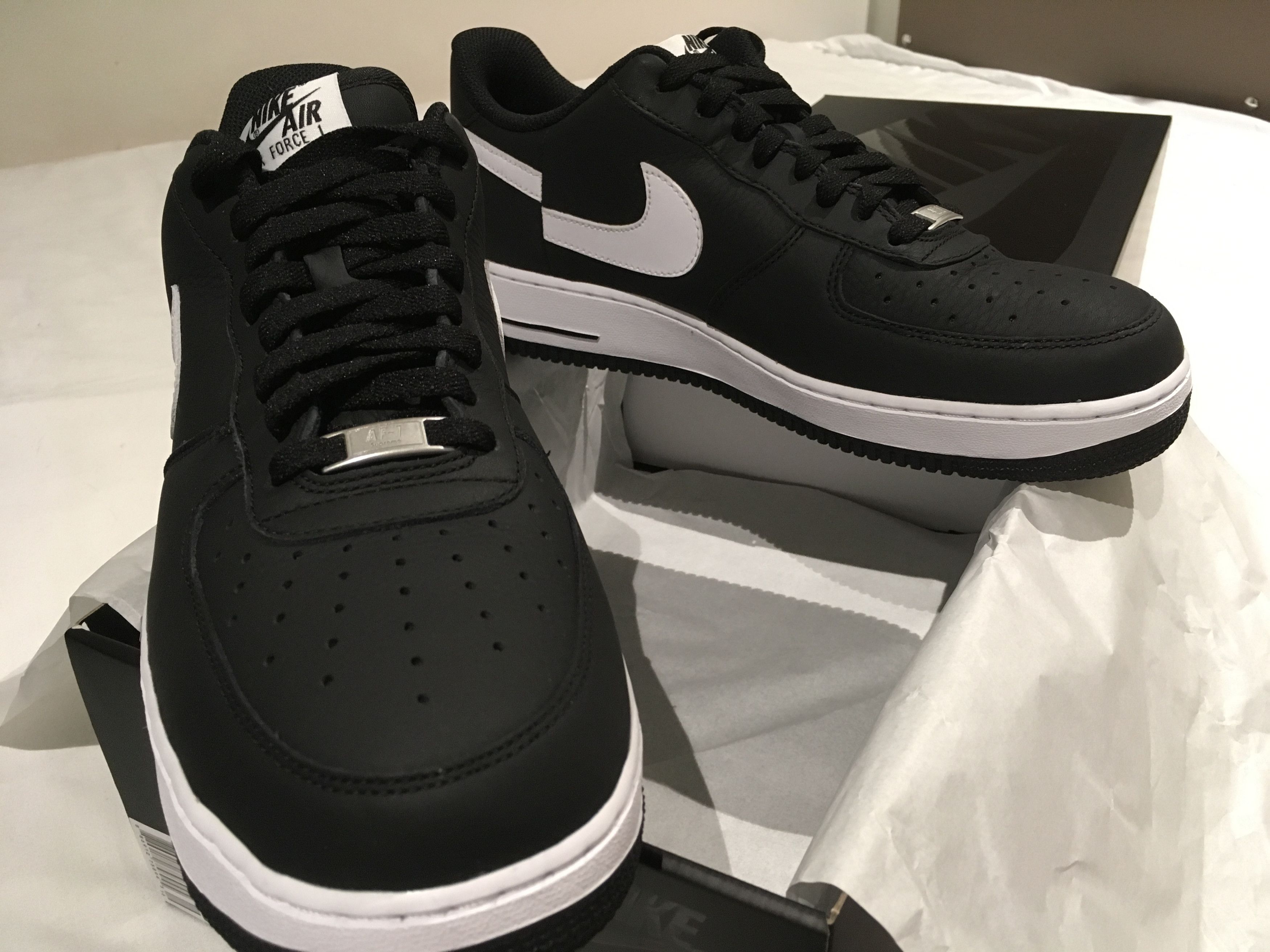 Nike x supreme x cdg store