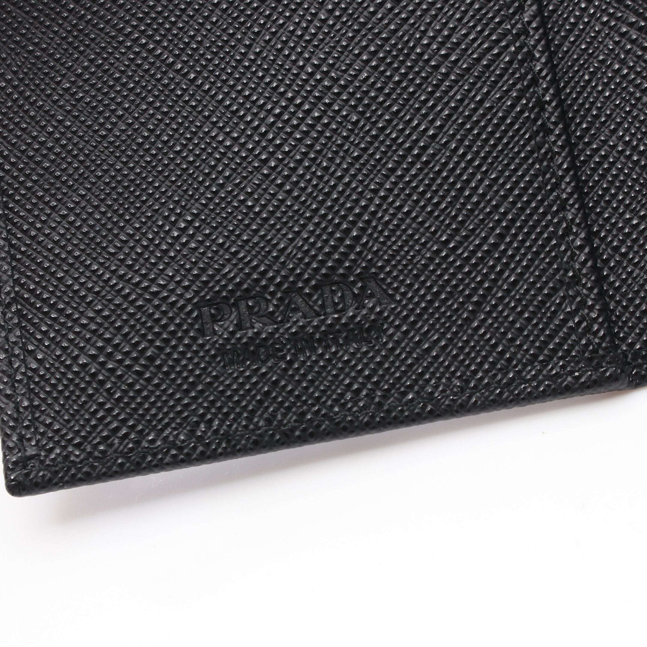 Prada Prada Saffiano Triang Card Case Leather Black Size ONE SIZE - 4 Thumbnail