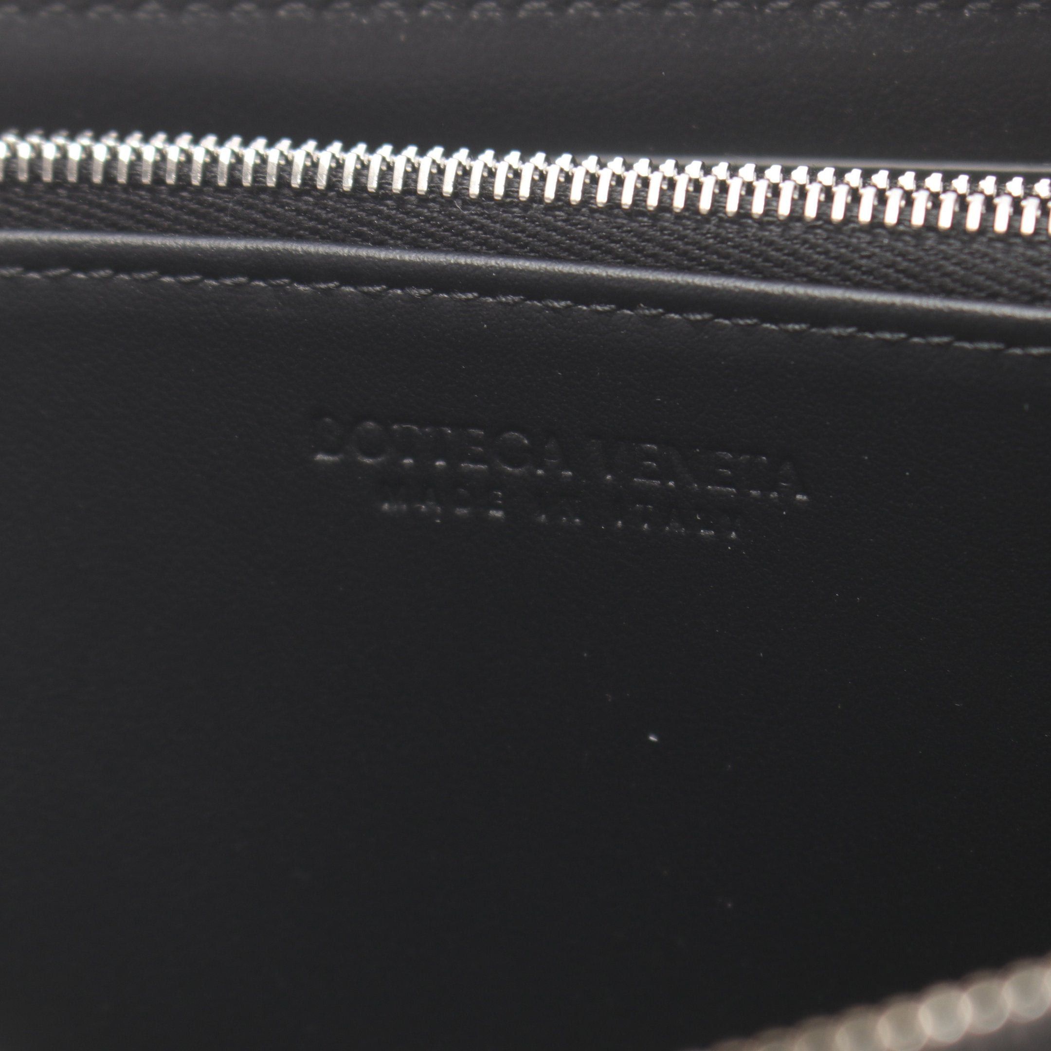 Bottega Veneta Bottega Veneta Zip Around Wallet Maxi Intrecciato Round Zipper Long Leather Black Size ONE SIZE - 4 Thumbnail