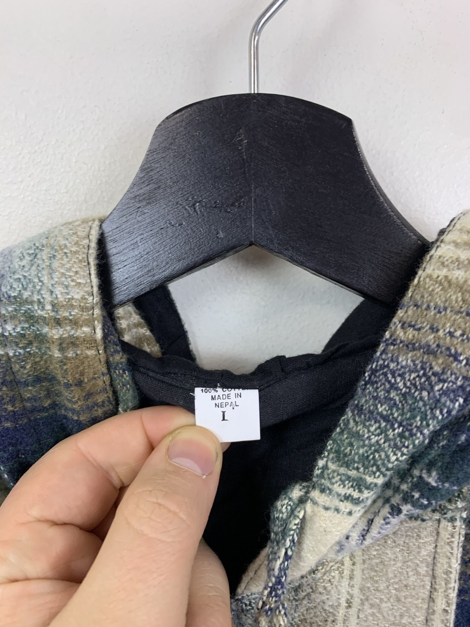 Vintage Vintage Nepalese Checker Anorak Hooded Vest Size L Size US L / EU 52-54 / 3 - 2 Thumbnail
