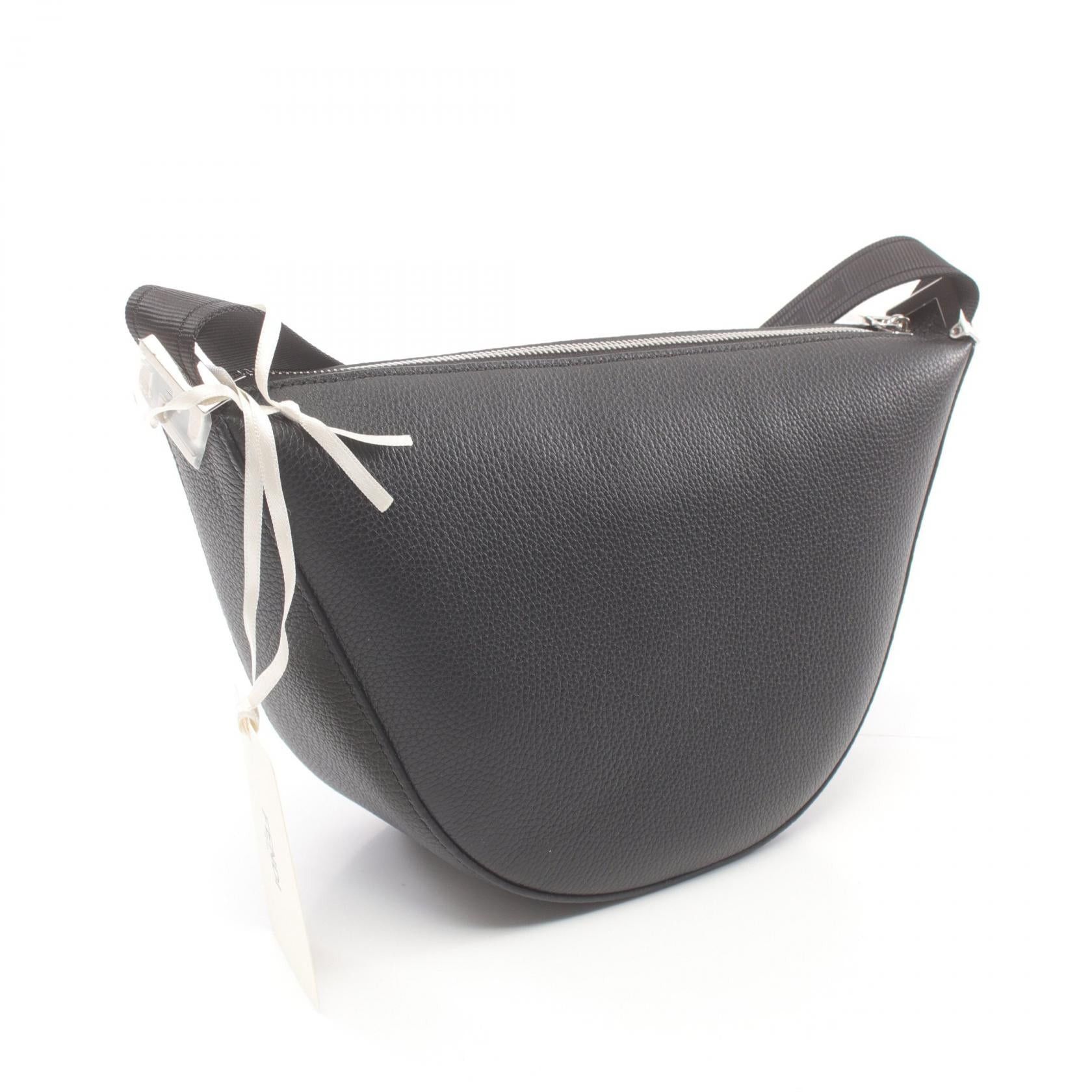 Fendi Fendi Melon Small Shoulder Bag Leather Black Size ONE SIZE - 2 Thumbnail