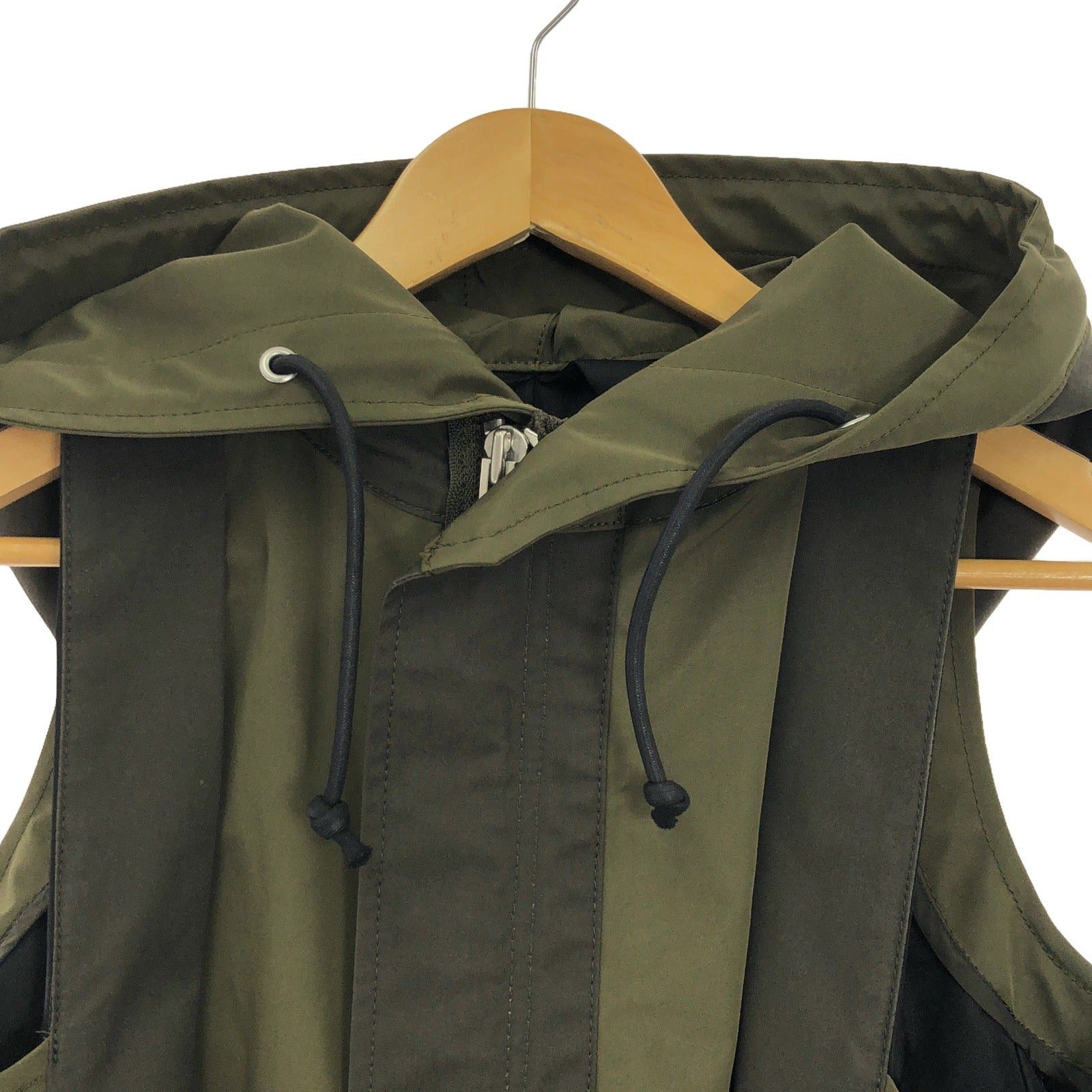 Sacai Sacai Jacket Nylon Khaki Green Size ONE SIZE - 3 Thumbnail