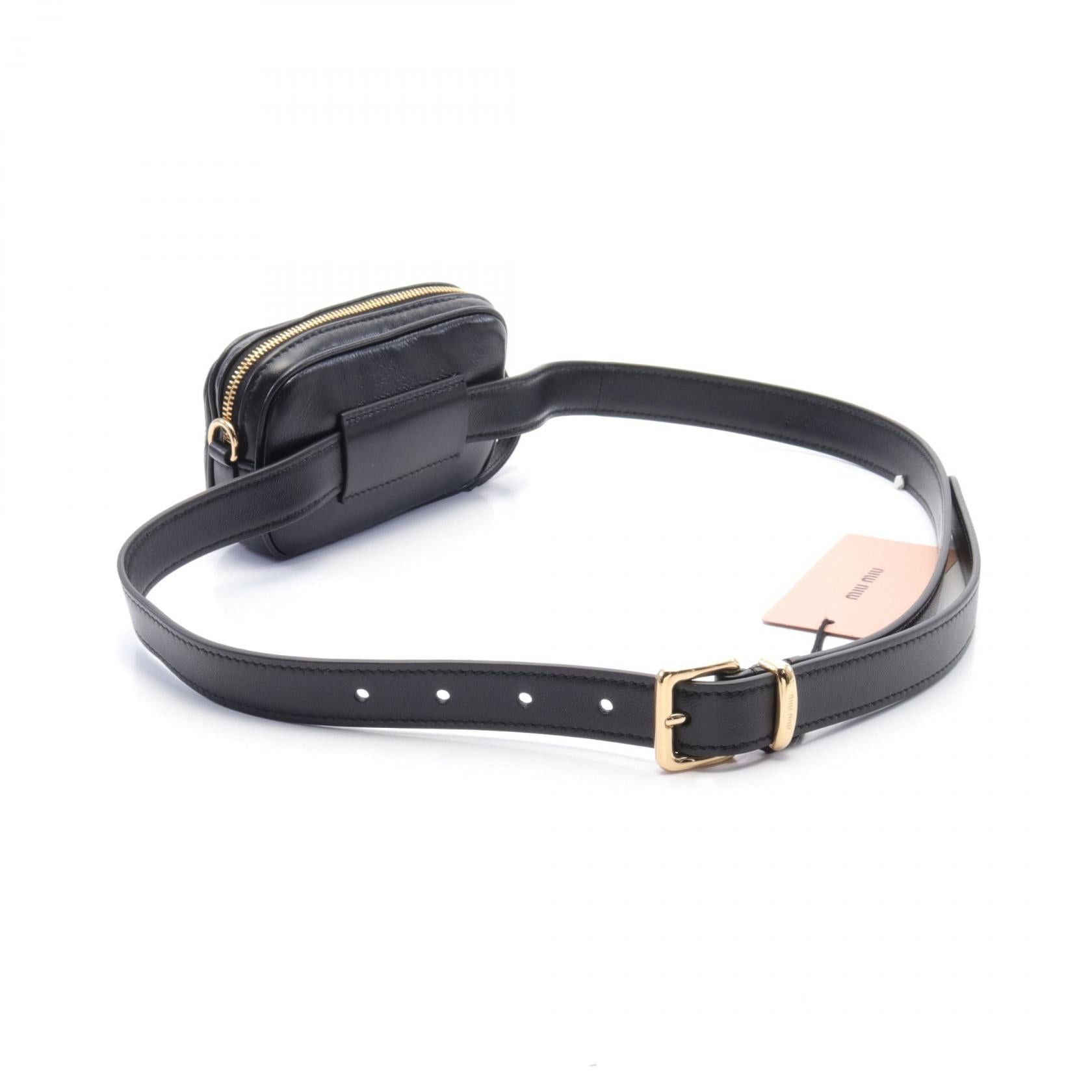 Miu Miu Miu Miu Matelasse Body Bag Leather Black Size ONE SIZE - 2 Thumbnail