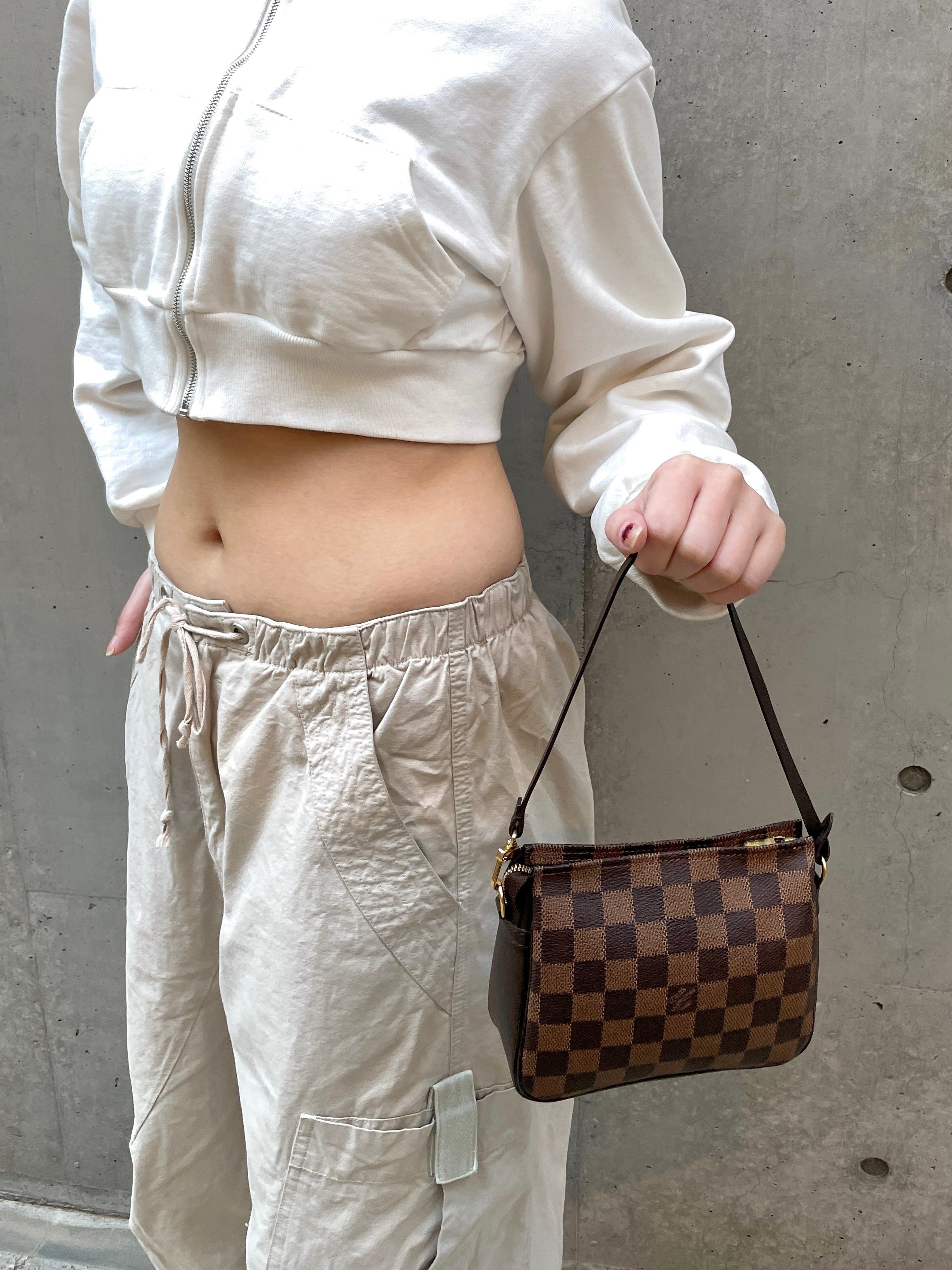 Louis Vuitton Louis Vuitton Damier Trues Makeup Handbag N51982 Size ONE SIZE - 2 Thumbnail