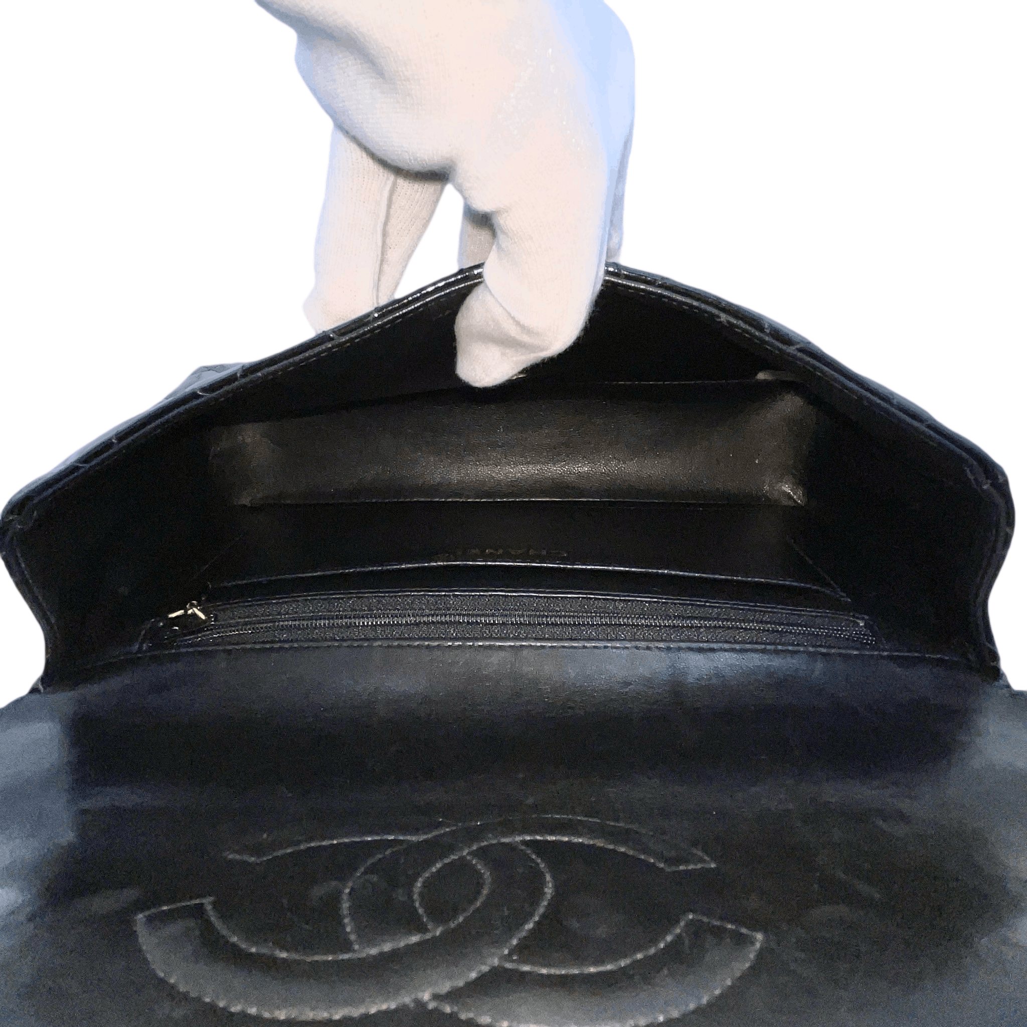 Chanel Chanel Enamel Matelasse Coco Mark Turnlock Handbag Size ONE SIZE - 13 Thumbnail