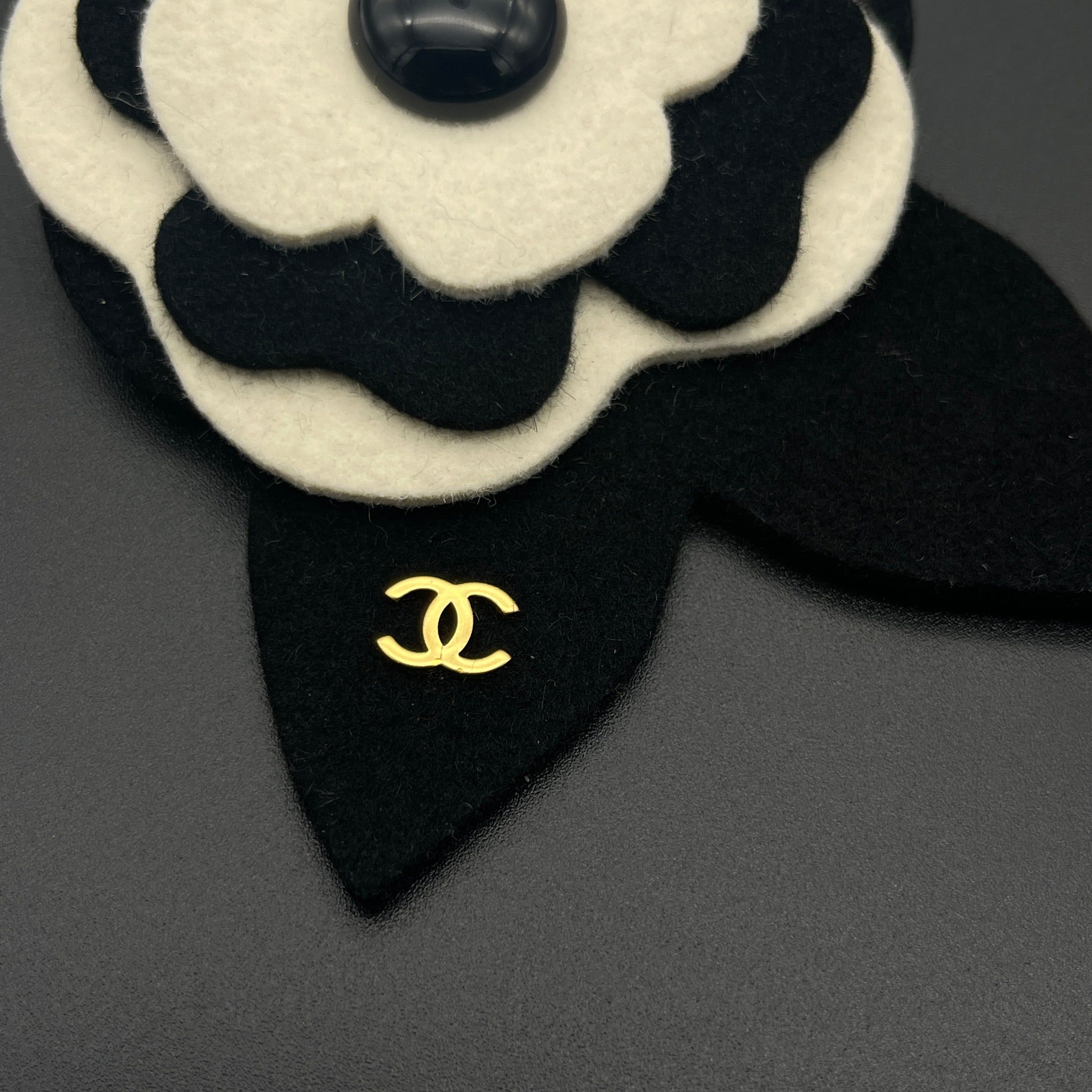 Chanel Chanel Camellia Brooch Corsage 02A Size ONE SIZE - 5 Thumbnail