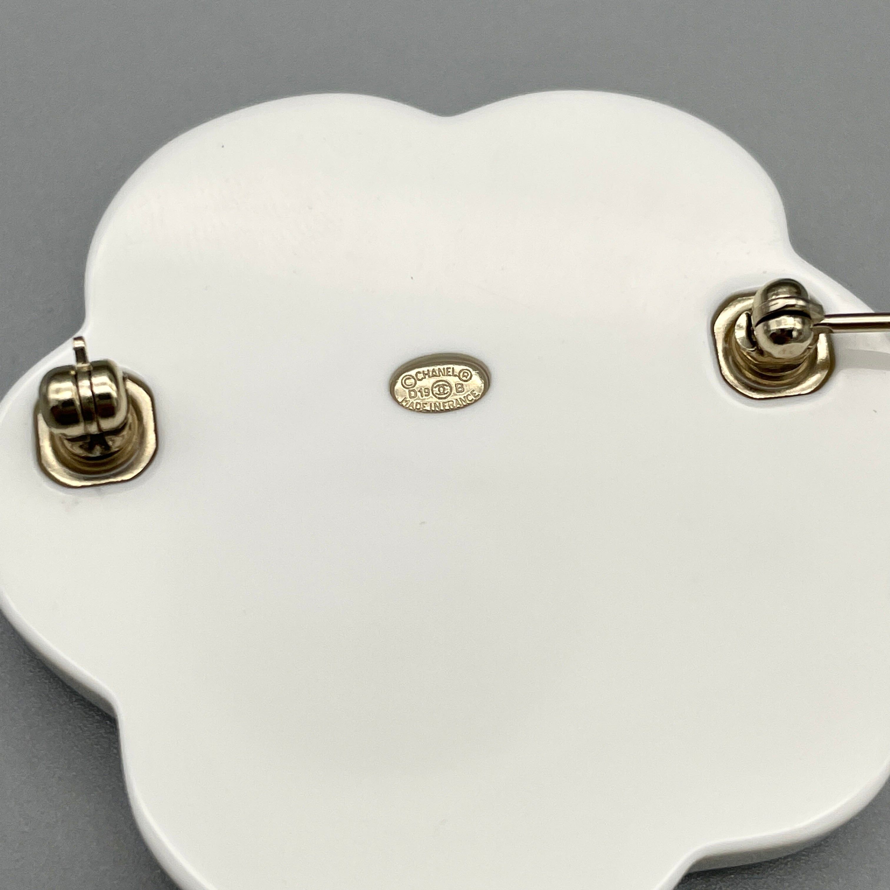 Chanel Chanel Camellia Coco Mark Rhinestone Brooch D19B Size ONE SIZE - 7 Thumbnail