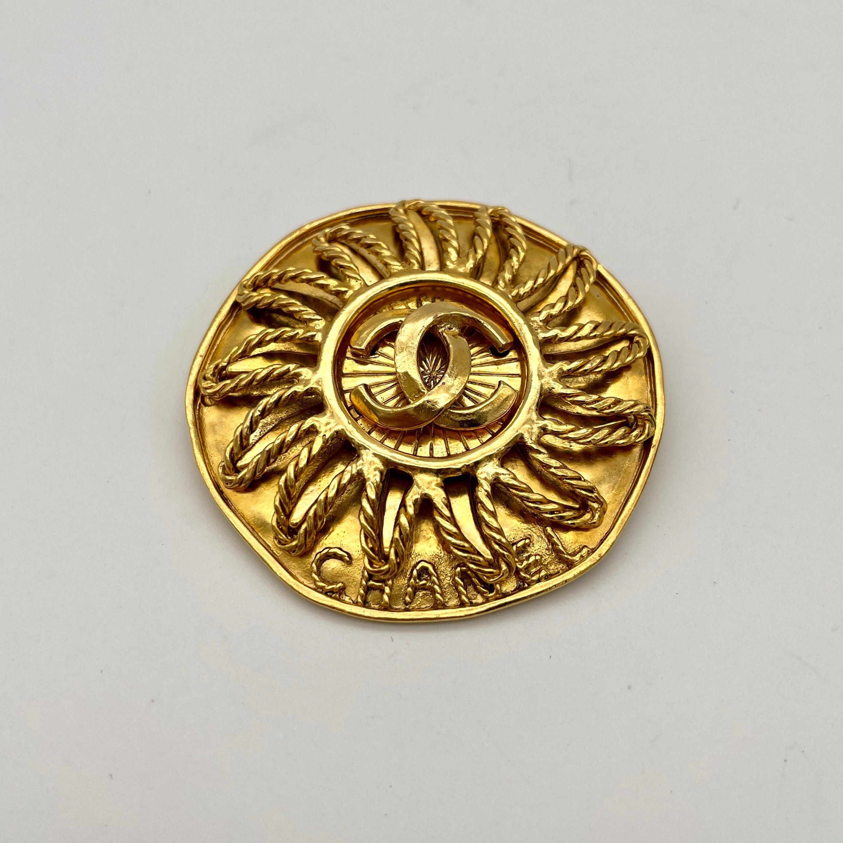 Chanel Chanel Coco Mark Sunny Jumbo Brooch Gp 94A Size ONE SIZE - 2 Thumbnail