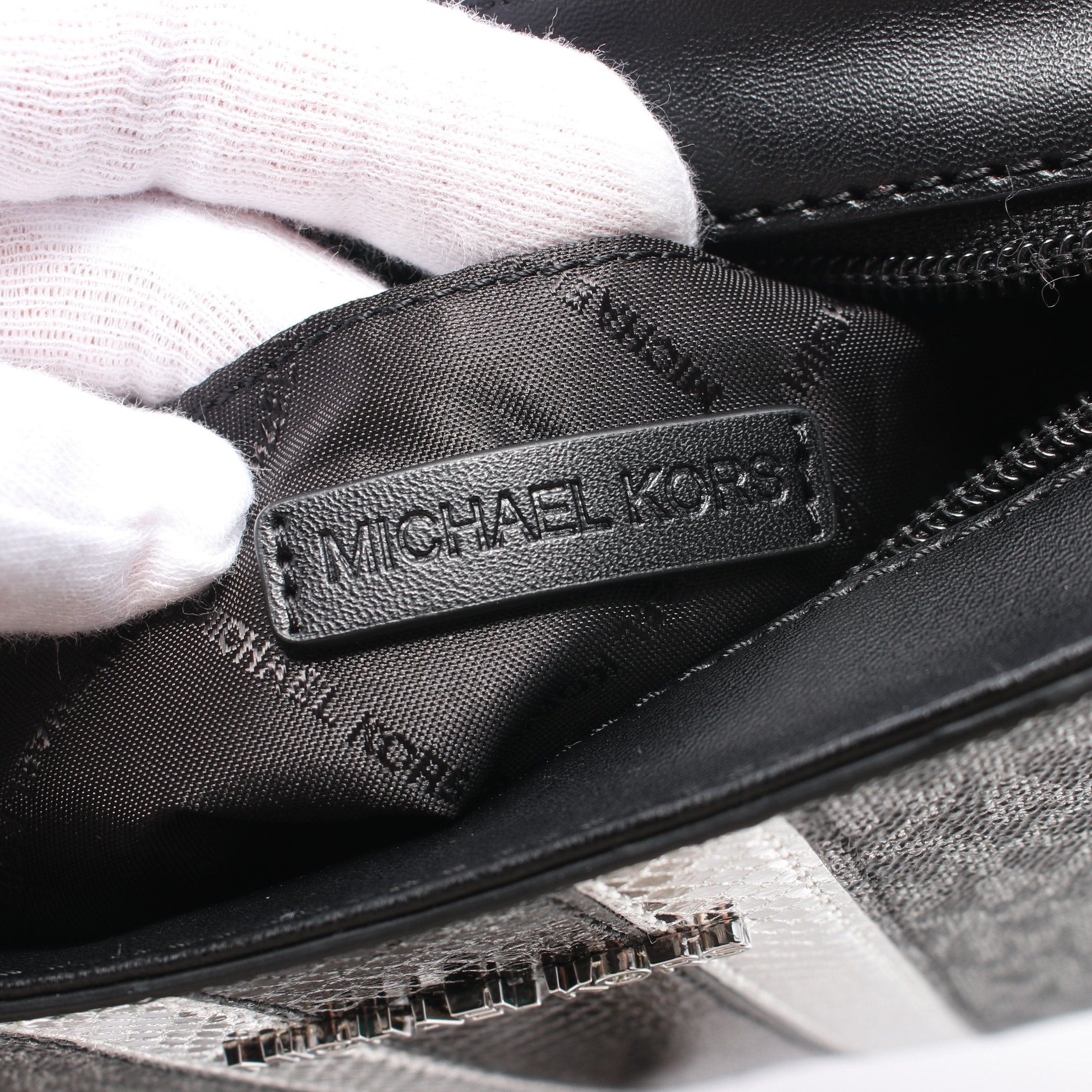 Michael Kors Michael Kors Jet Set Travel Small Shoulder Bag Leather Black Silver Size ONE SIZE - 4 Thumbnail