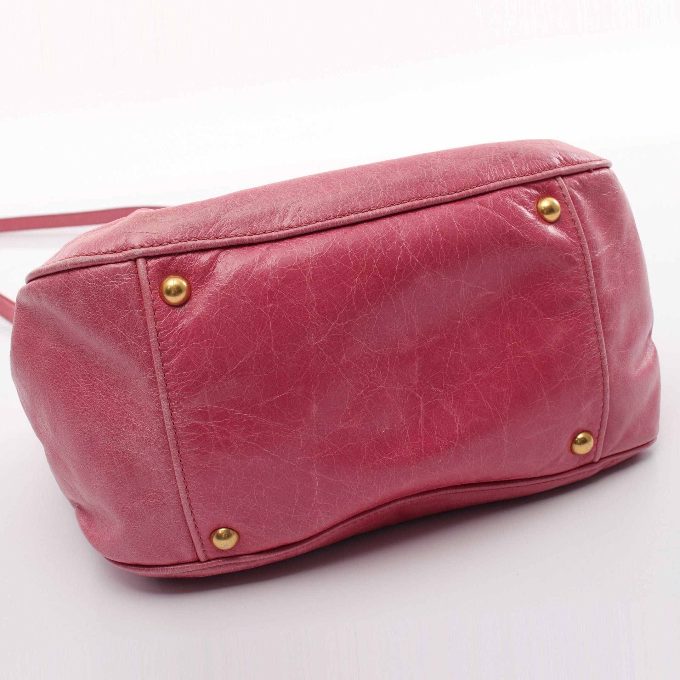 Miu Miu Miu Miu Vitello Lux Handbag Leather Pink Side Ribbon