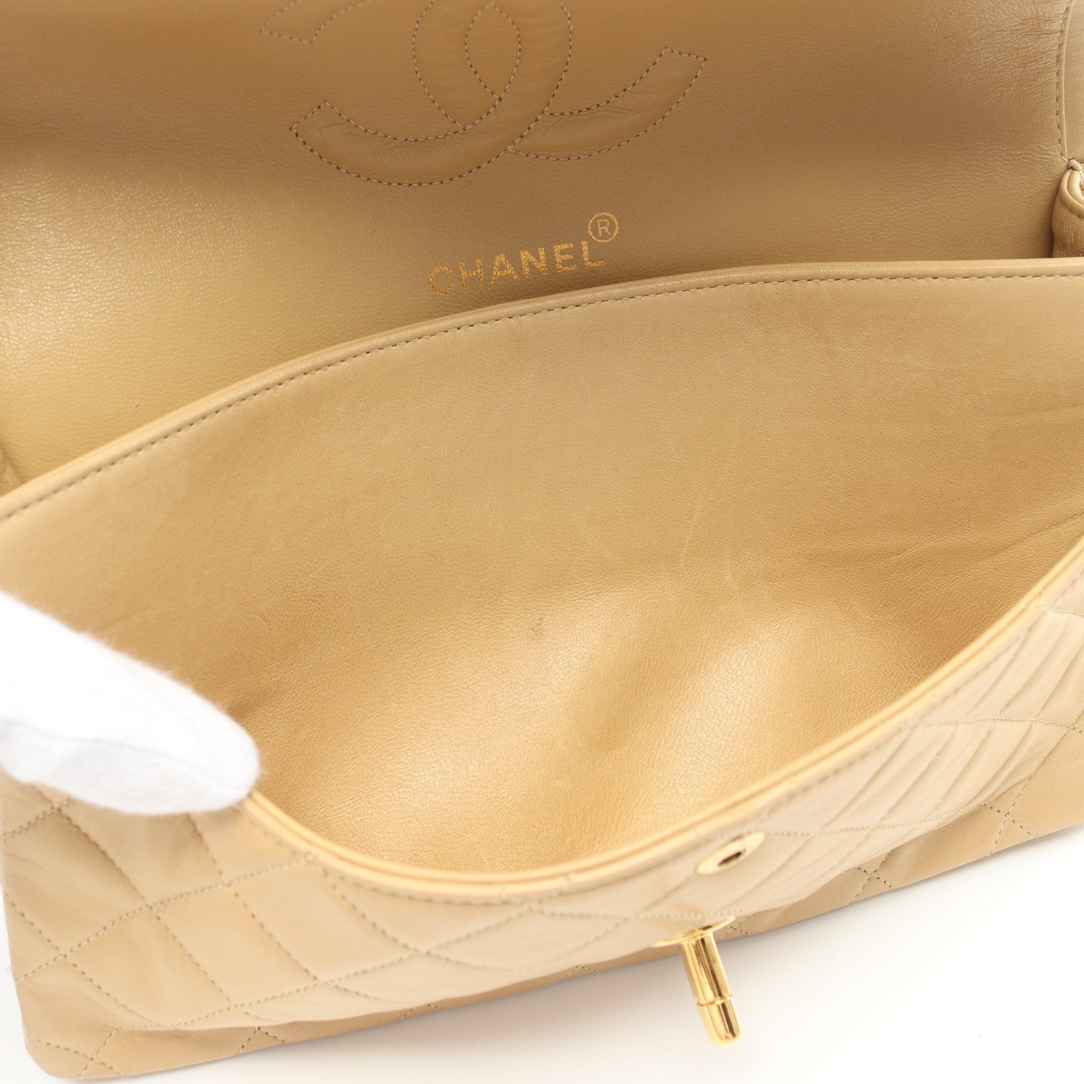 Chanel Chanel Matelasse Double Flap Chain Shoulder Bag Lambskin Beige Gold Hardware Size ONE SIZE - 7 Thumbnail