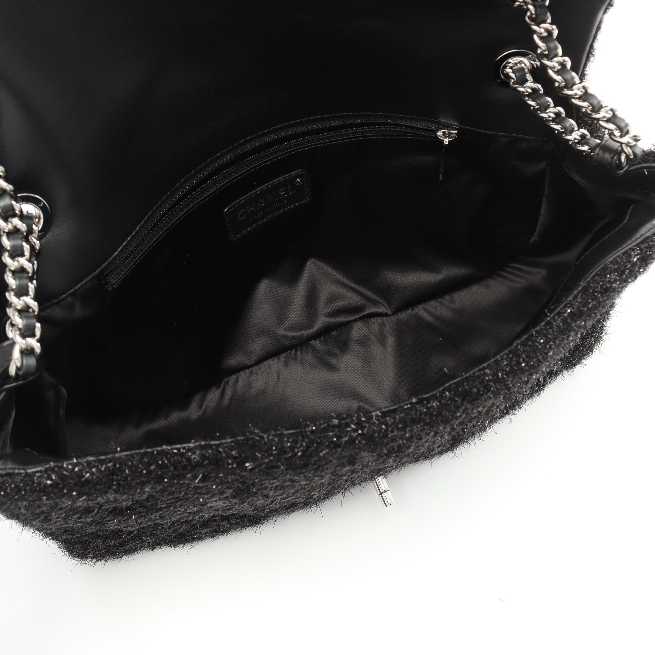 Chanel Chanel Matelasse Double Chain Shoulder Bag Tweed Black Silver Hardware Rame Size ONE SIZE - 3 Thumbnail