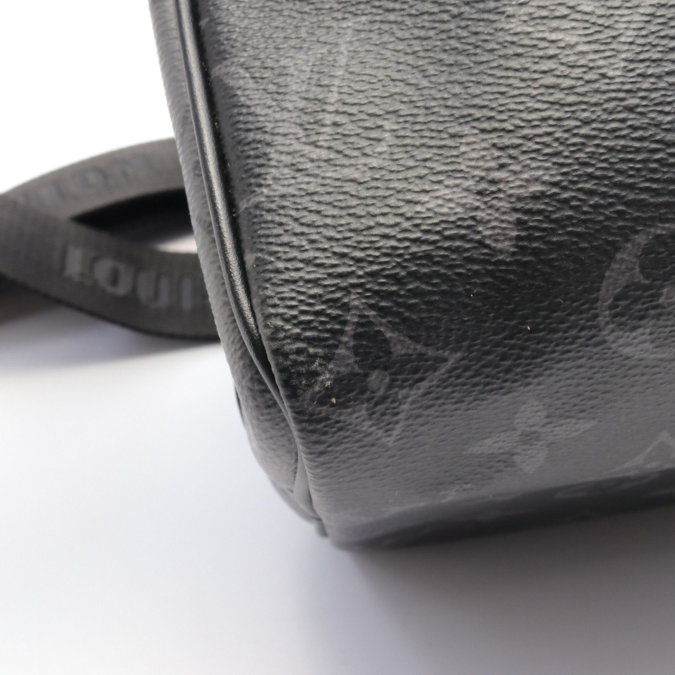 Louis Vuitton Louis Vuitton Keepall 35 Monogram Eclipse Handbag Leather Black Size ONE SIZE - 5 Thumbnail