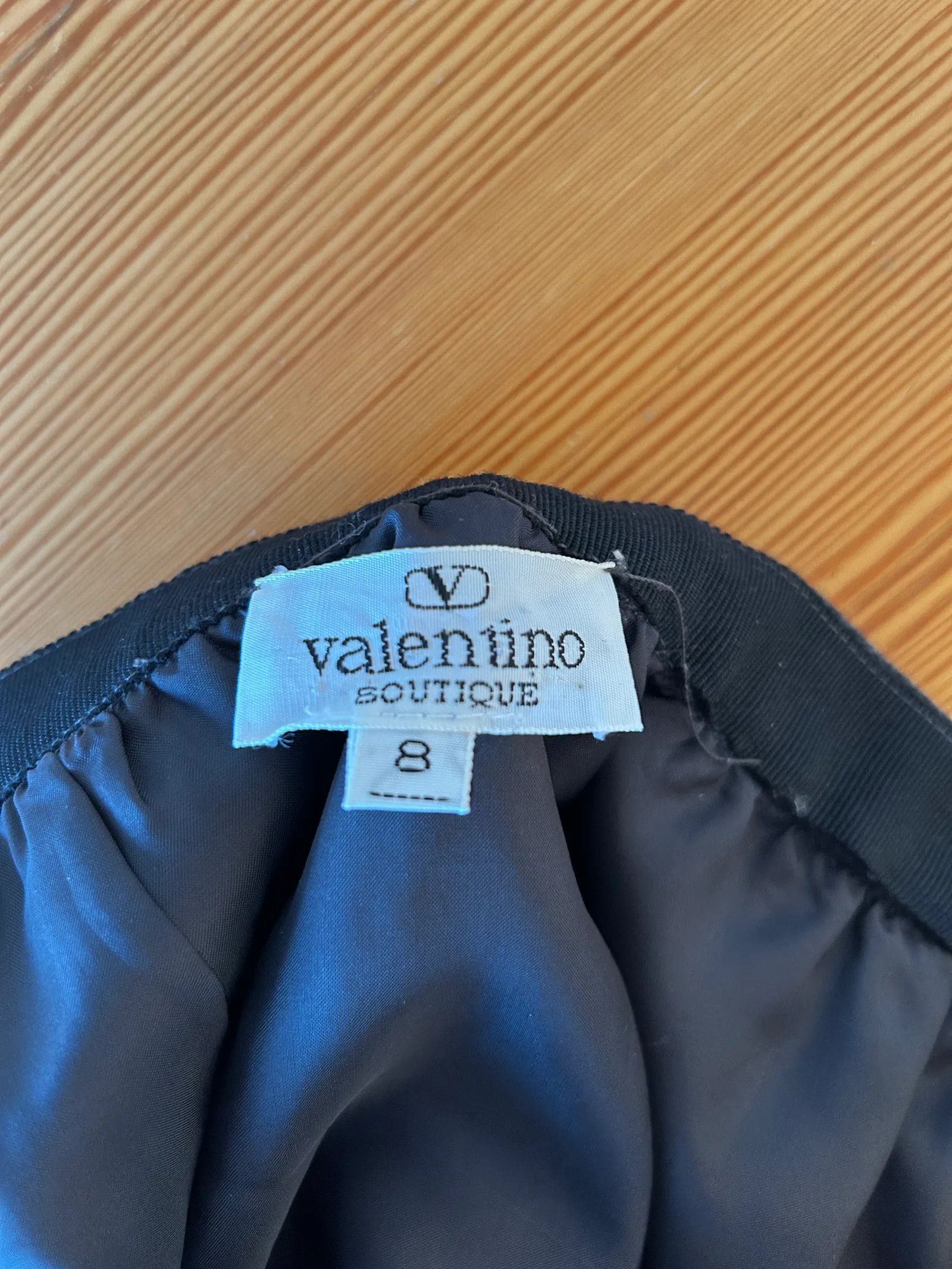 Valentino Valentino Skirt Size 25" / US 0 / IT 36 - 3 Thumbnail