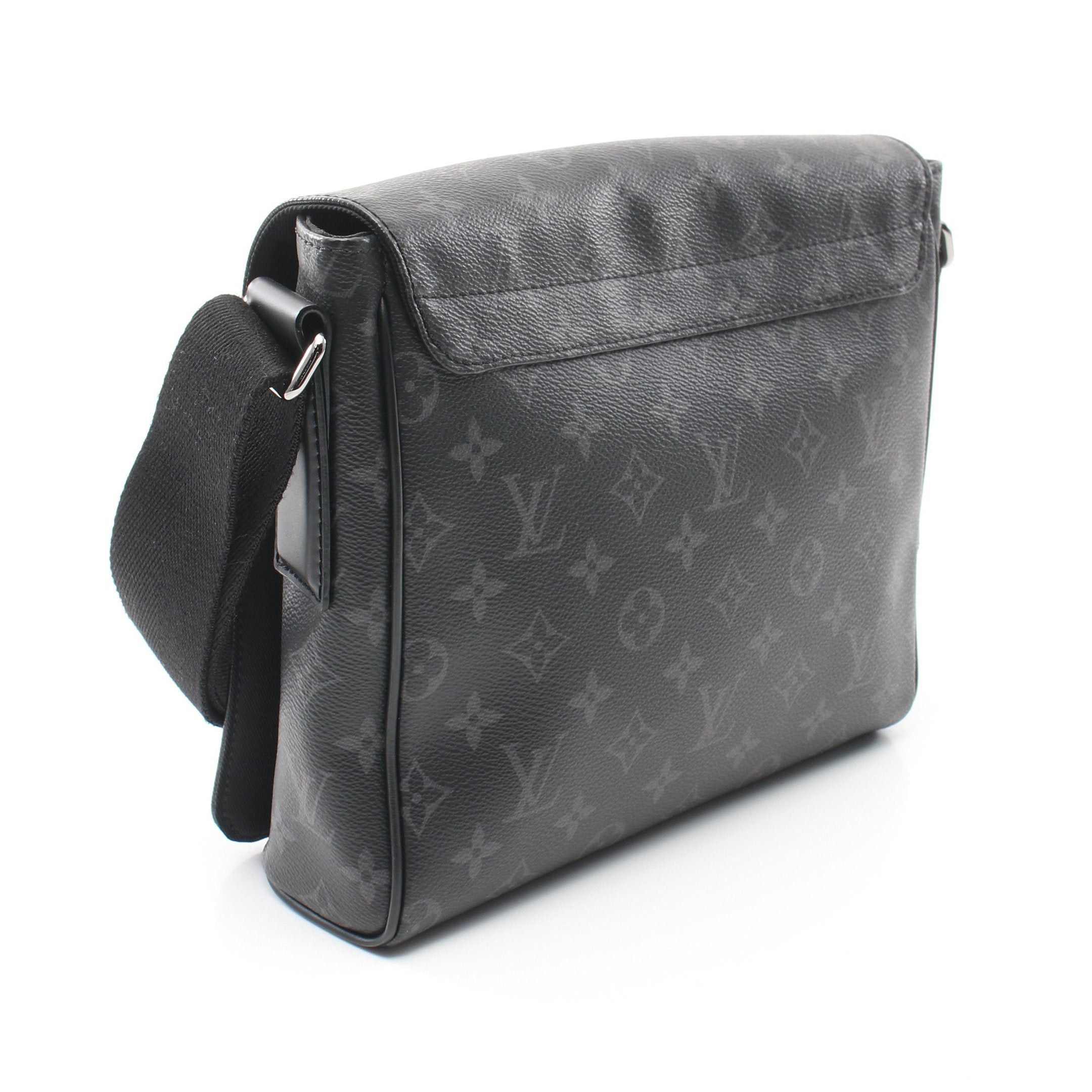 Louis Vuitton Louis Vuitton District Pm Nm Monogram Eclipse Shoulder Bag Leather Black Size ONE SIZE - 2 Thumbnail