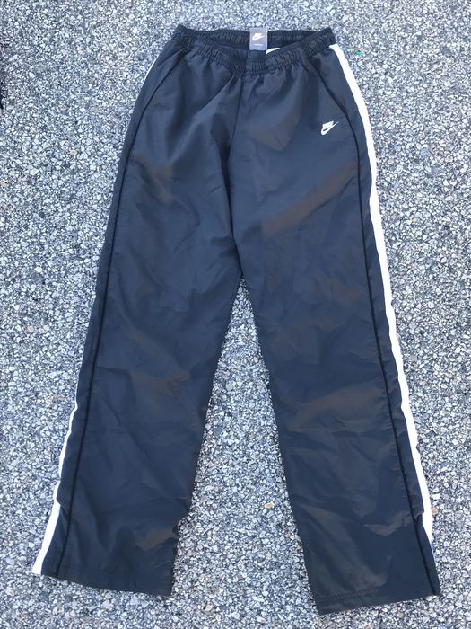 mens nike swishy pants