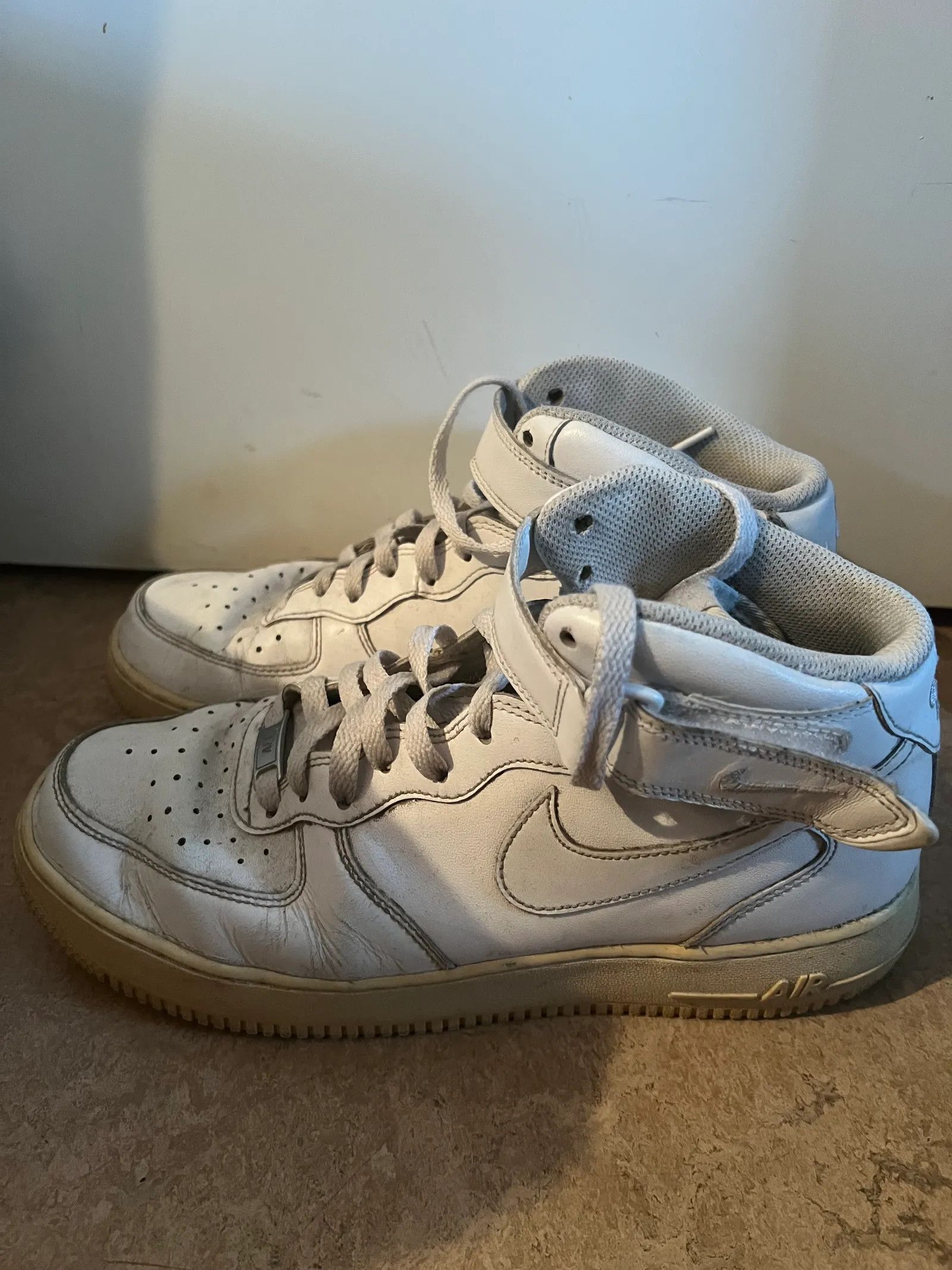 Nike Nike Air Force 1 Sneakers Size US 11 / EU 44 - 2 Thumbnail