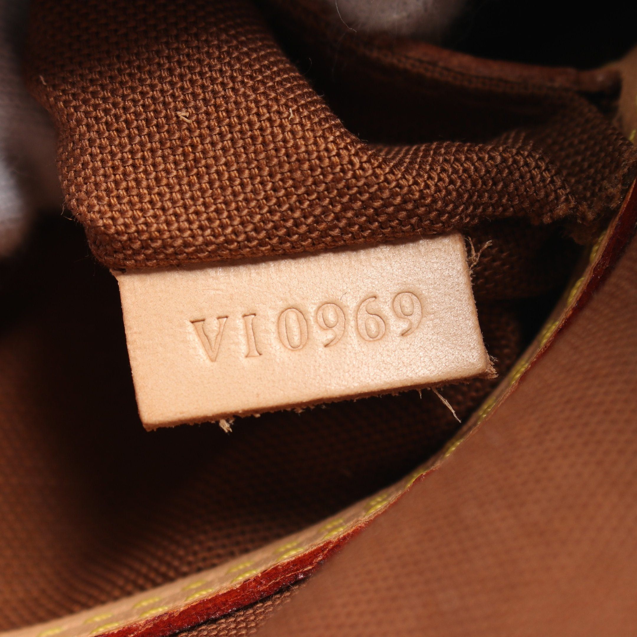 Louis Vuitton Louis Vuitton Alma Pm Monogram Handbag Leather Brown Size ONE SIZE - 5 Thumbnail