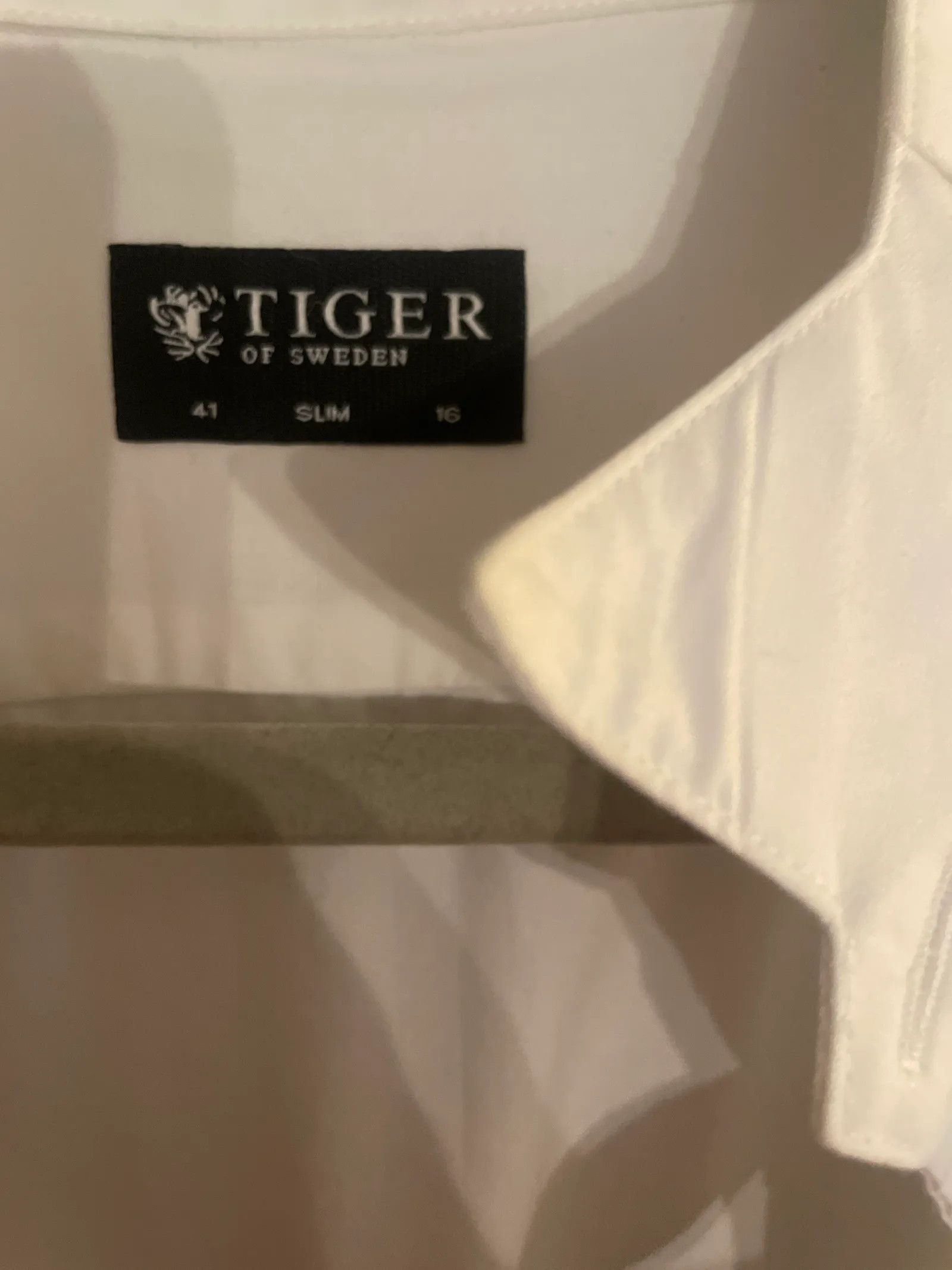 Tiger of Sweden Tiger Shirt Size S / US 4 / IT 40 - 2 Thumbnail