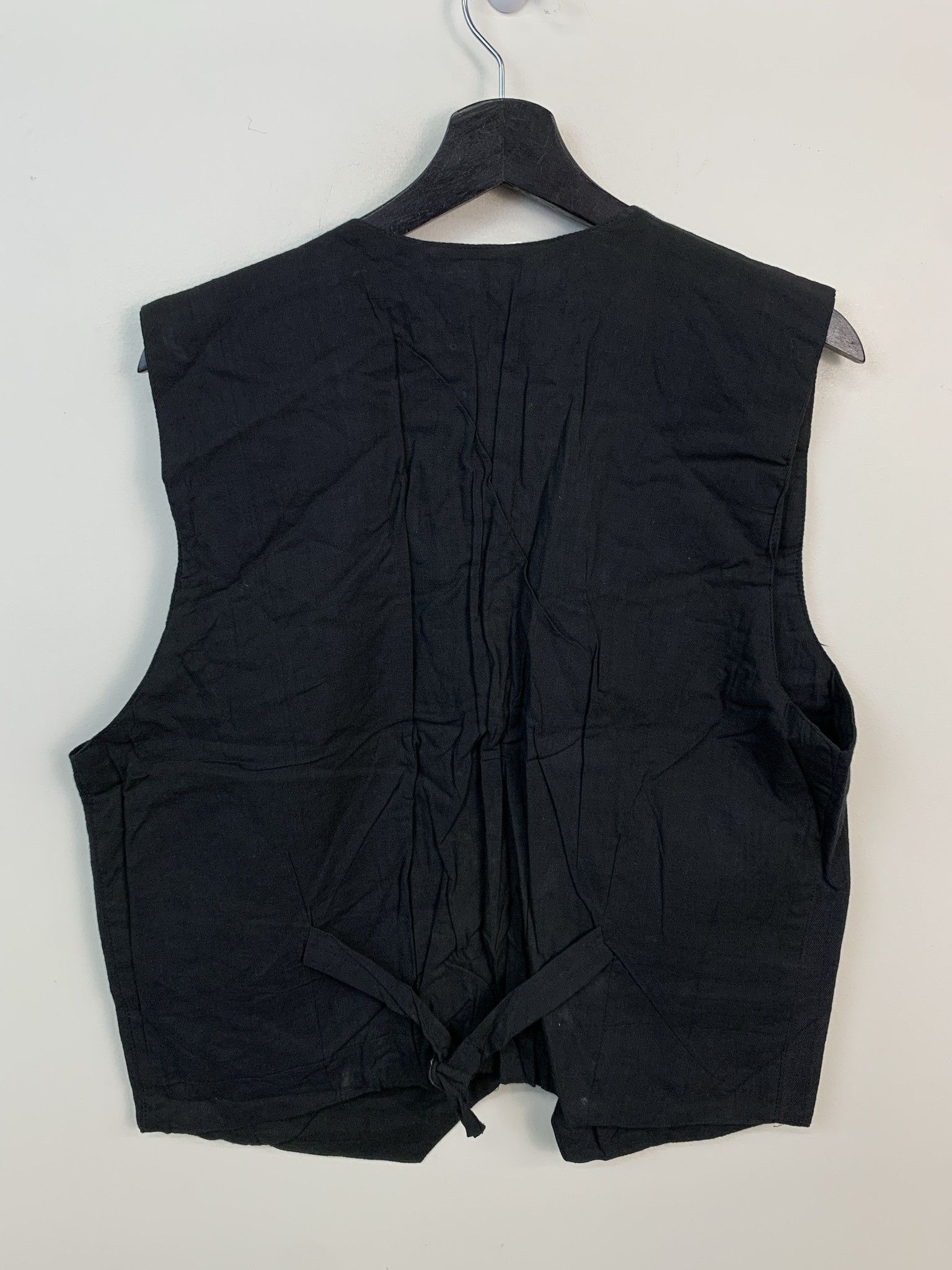 Other Vintage 1980s Vest Nepalese Red Blue Vertical Stripe Vest Size L Size US L / EU 52-54 / 3 - 3 Thumbnail
