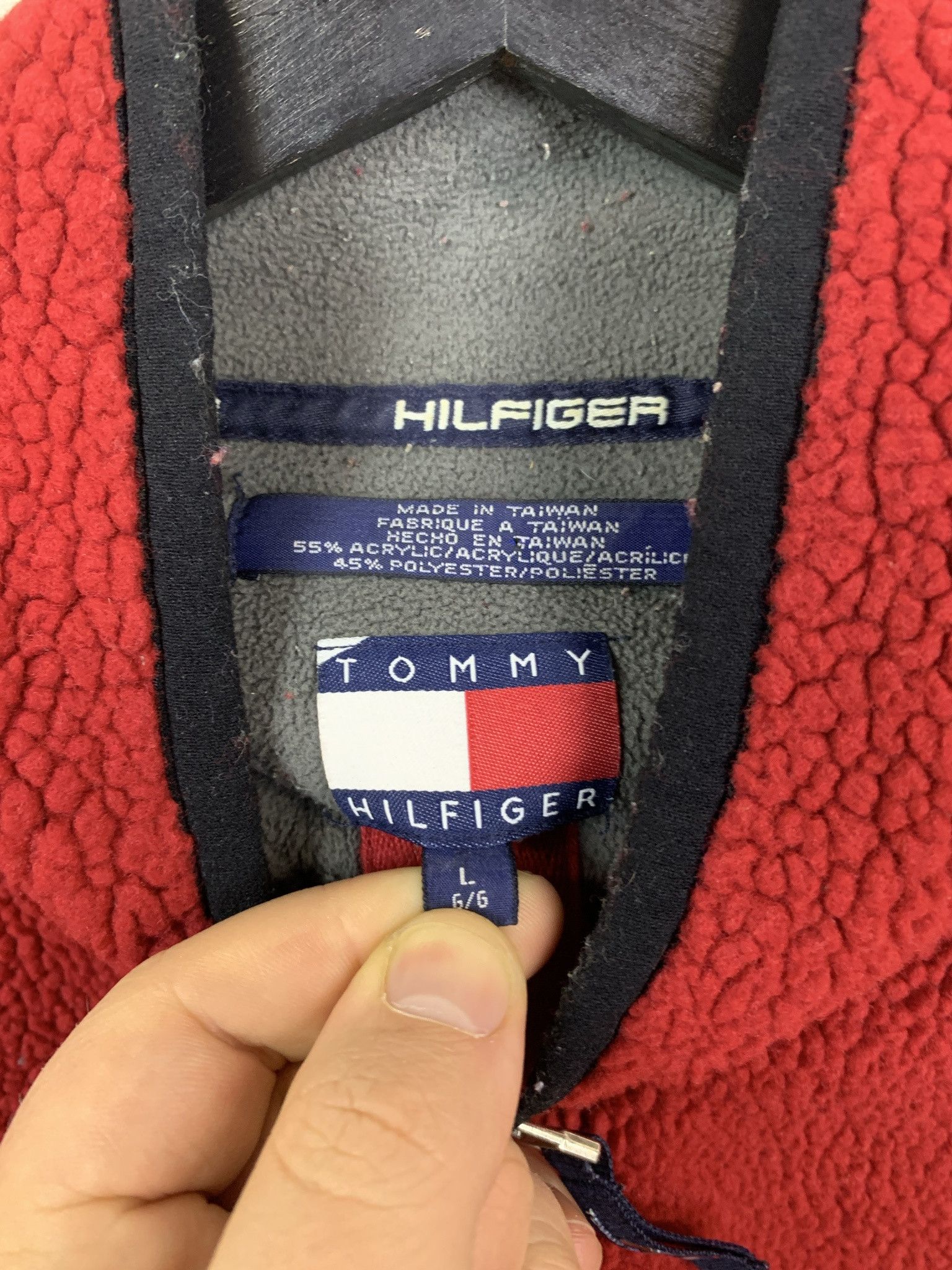 Tommy Hilfiger Vintage Fleece Tommy Hilfiger Arm Band Quarter Zip Fleece Sweatshirt Size L Size US L / EU 52-54 / 3 - 2 Thumbnail