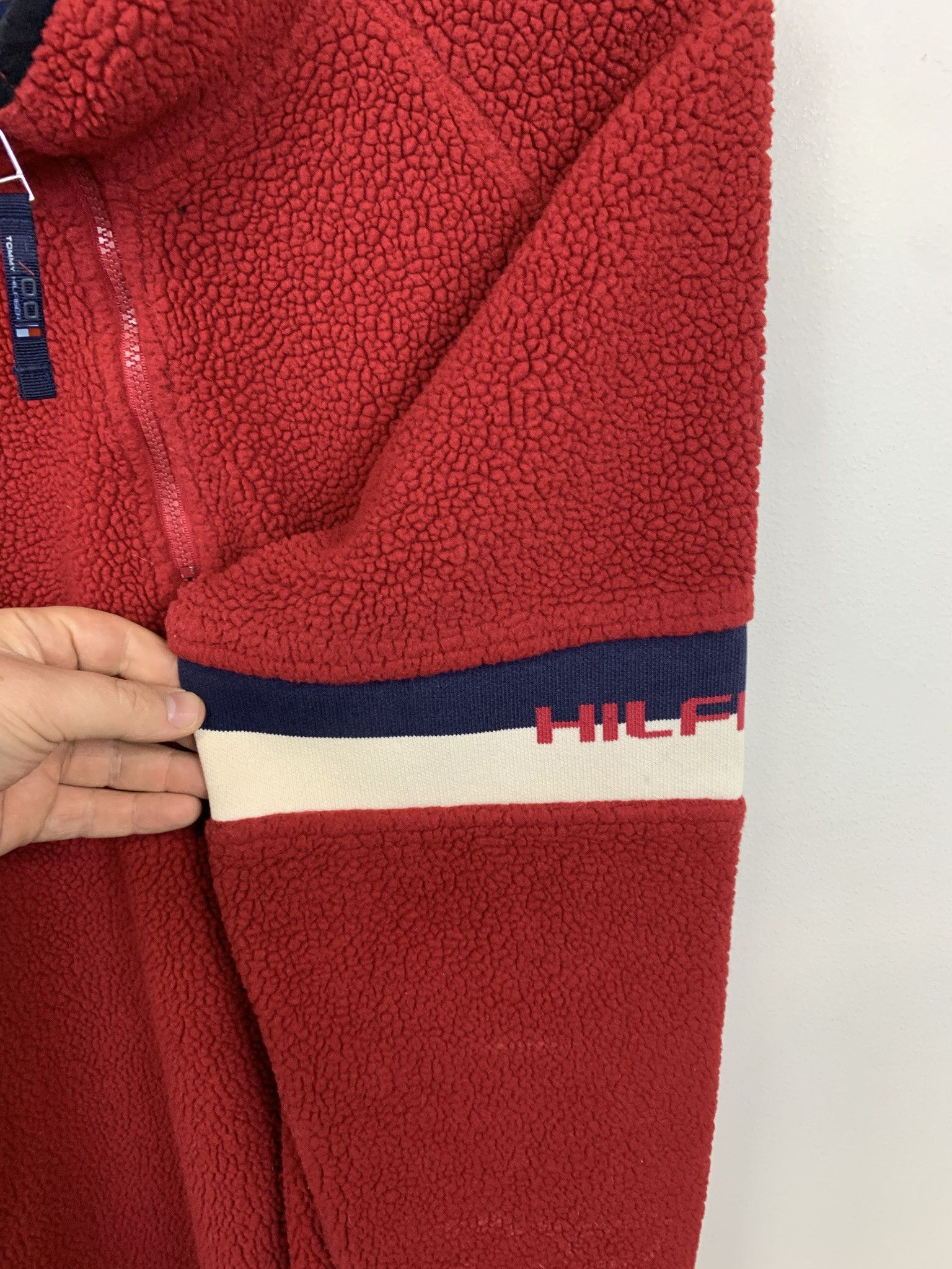 Tommy Hilfiger Vintage Fleece Tommy Hilfiger Arm Band Quarter Zip Fleece Sweatshirt Size L Size US L / EU 52-54 / 3 - 3 Thumbnail