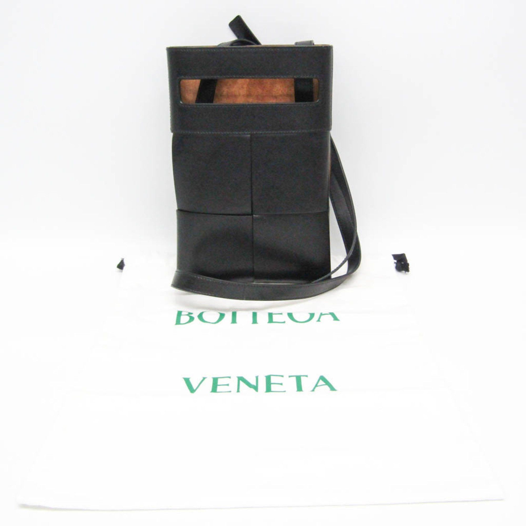 Bottega Veneta Bottega Veneta Maxi Intrecciato 611364 Women,Men Leather Shoulder Bag Black Size ONE SIZE - 11 Thumbnail