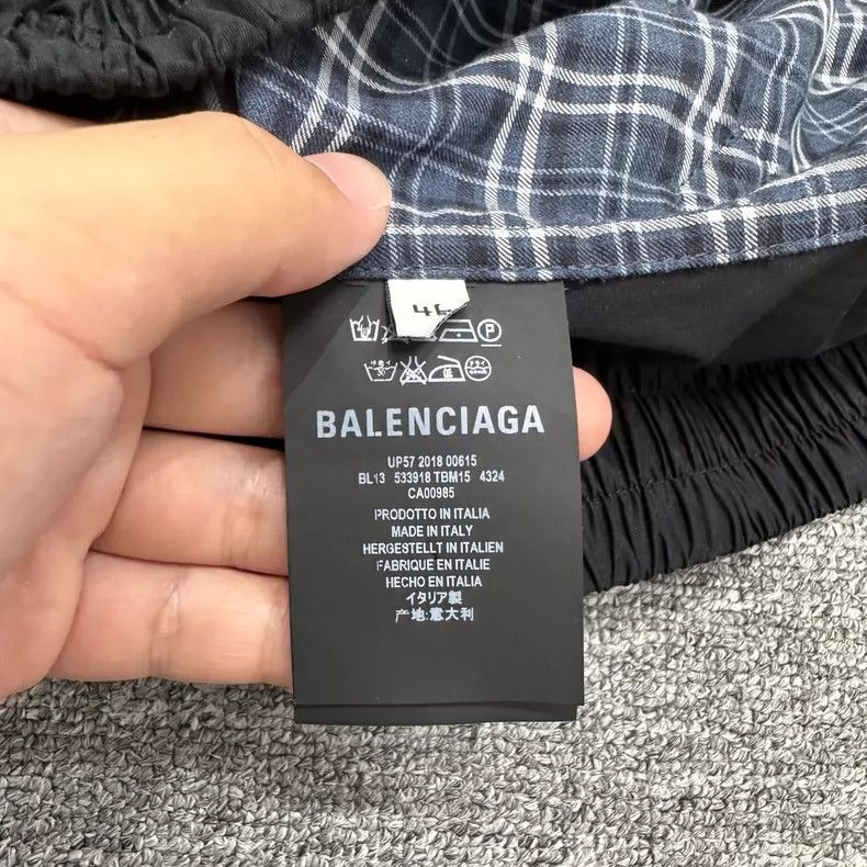 Balenciaga Balenciaga patchwork plaid logo submachine jacket -DMC Size US S / EU 44-46 / 1 - 6 Thumbnail