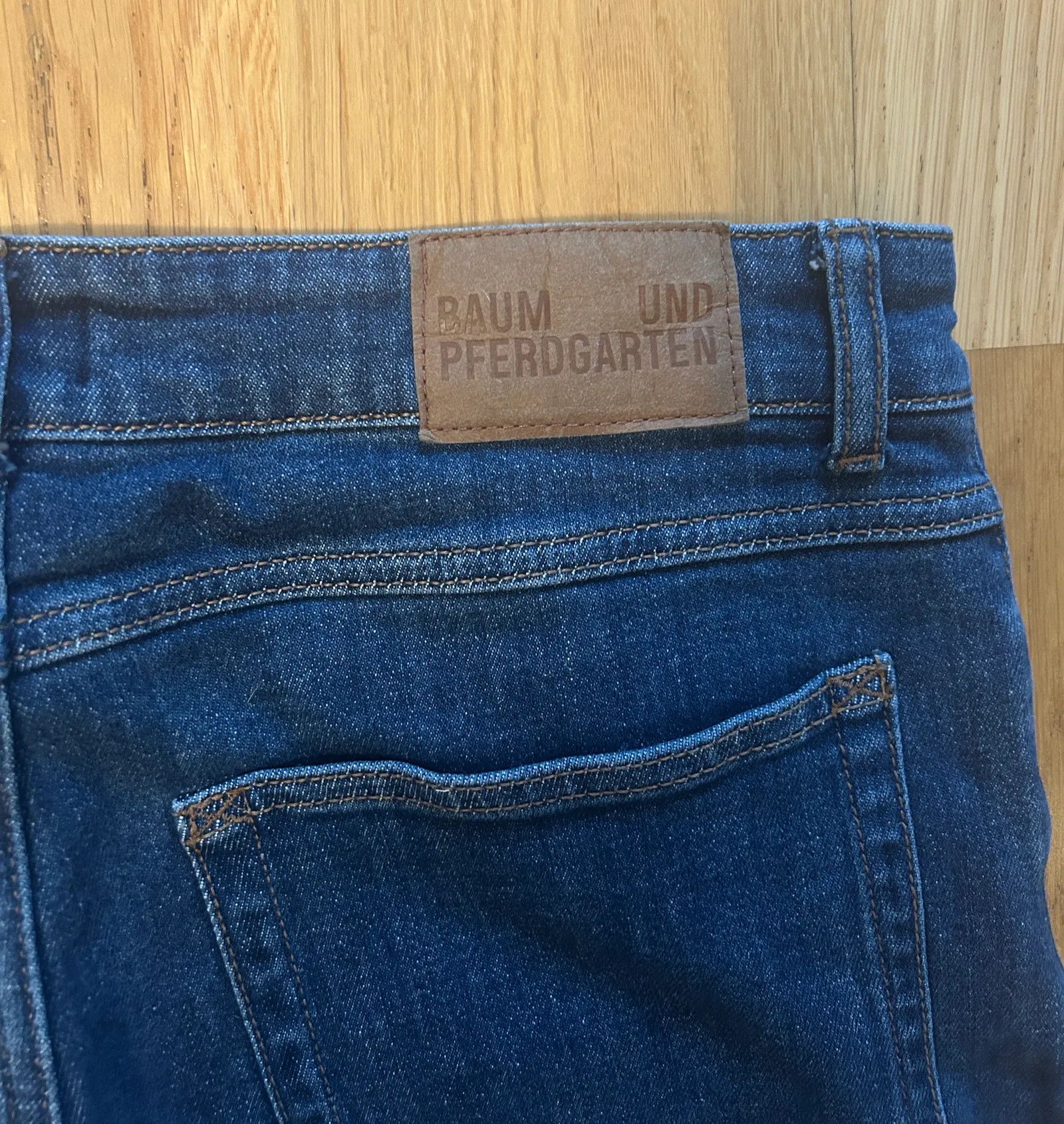 Baum und Pferdgarten Baum und Pferdgarten NOLANY Jeans Size 30" / US 8 / IT 44 - 3 Thumbnail