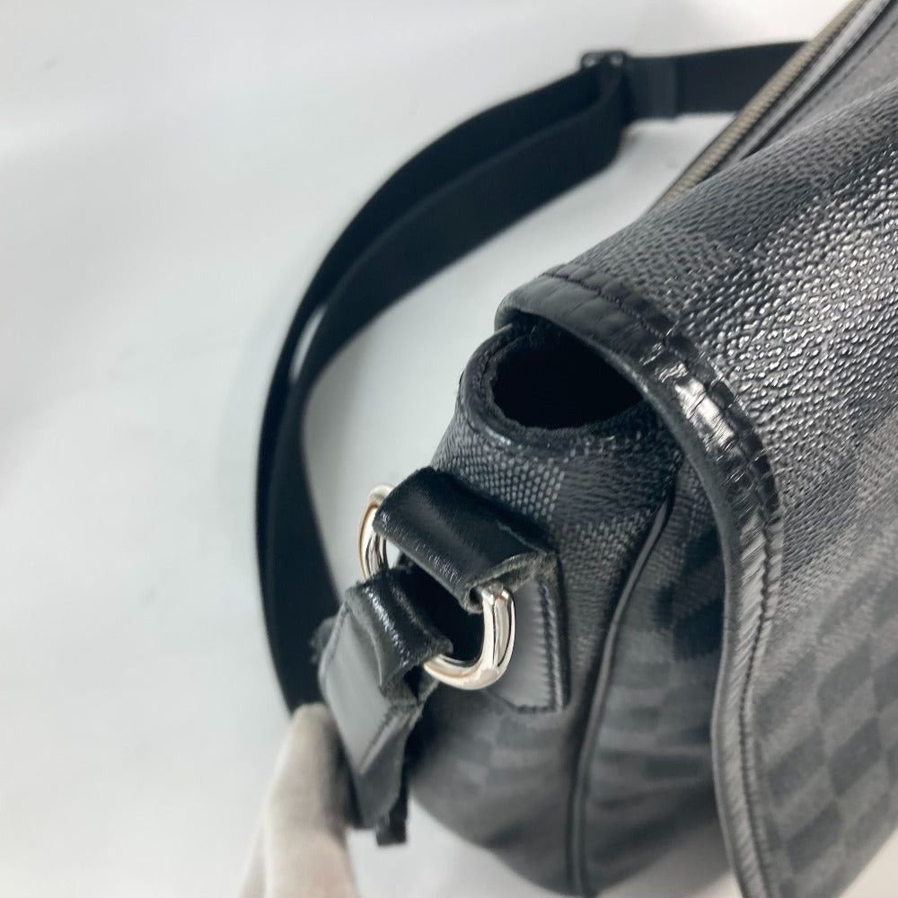 Louis Vuitton Louis Vuitton N58033 Damier Graphit Daniel Gm Briefcase Diagonal Hanging (E.G. Of A Rocket) Messenger Bag Shoulder Graphite Canvas Men Size ONE SIZE - 11 Thumbnail