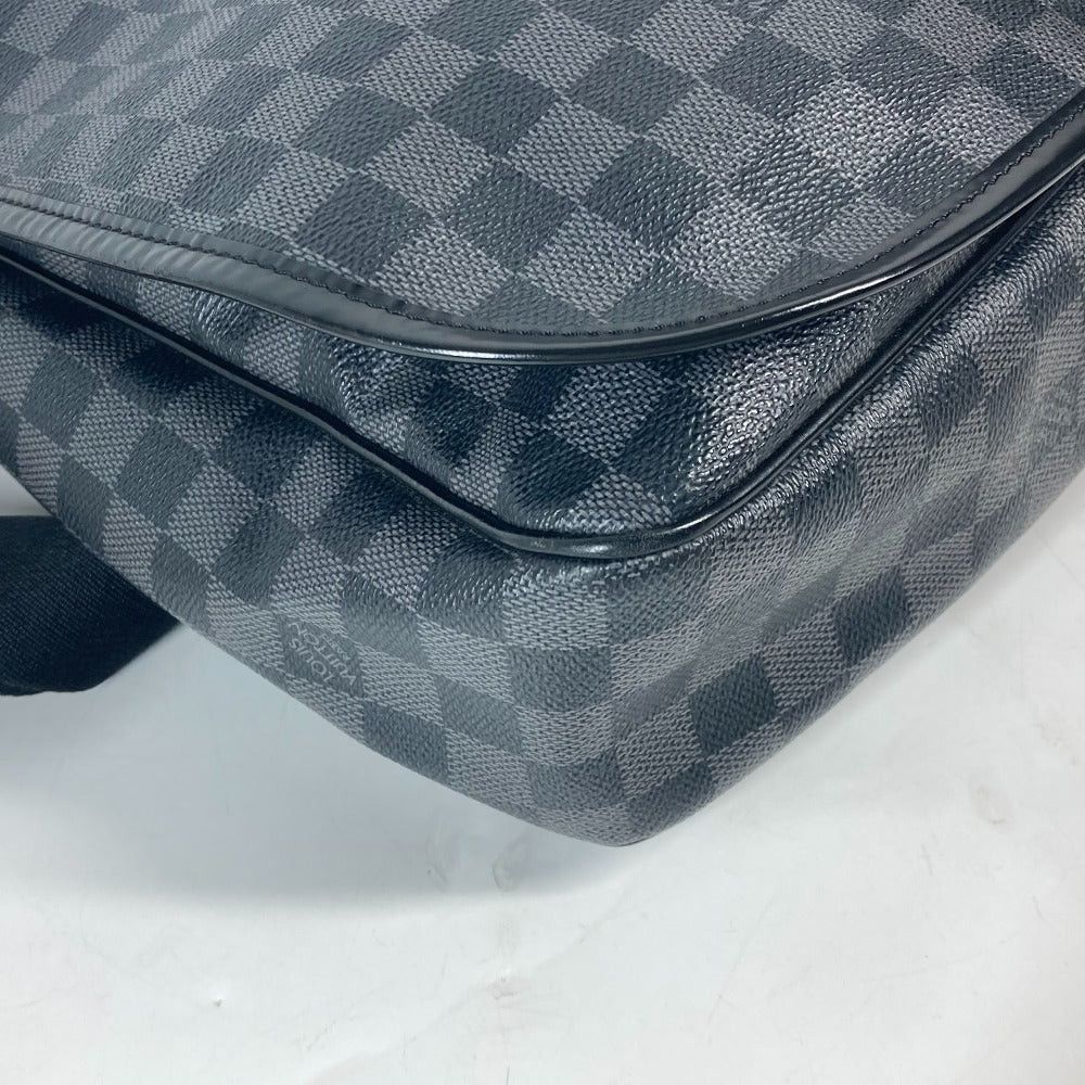 Louis Vuitton Louis Vuitton N58033 Damier Graphit Daniel Gm Briefcase Diagonal Hanging (E.G. Of A Rocket) Messenger Bag Shoulder Graphite Canvas Men Size ONE SIZE - 7 Thumbnail
