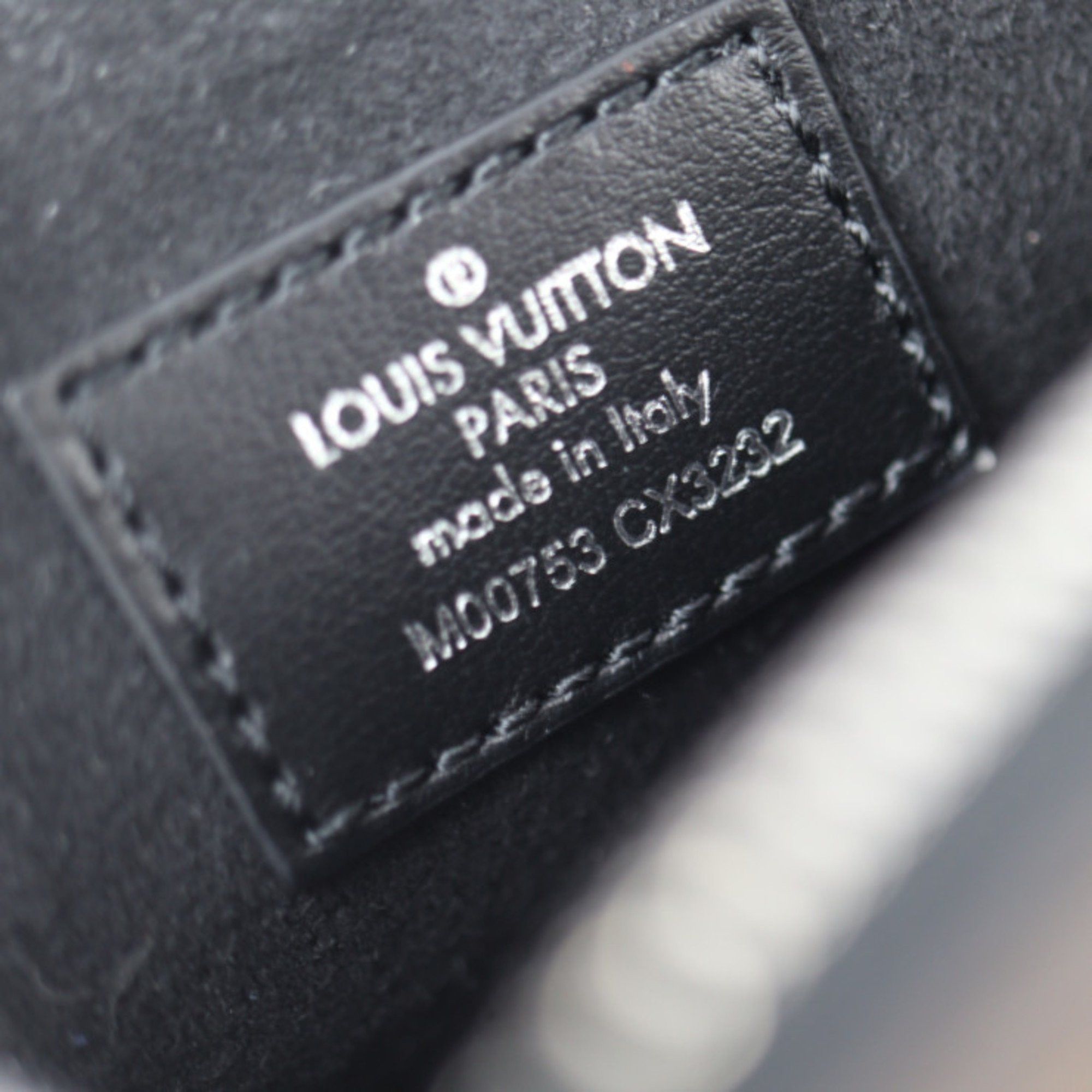 Louis Vuitton Louis Vuitton Trunk Pouch Monogram M00753 Wallet/Coin Purse Size ONE SIZE - 7 Thumbnail