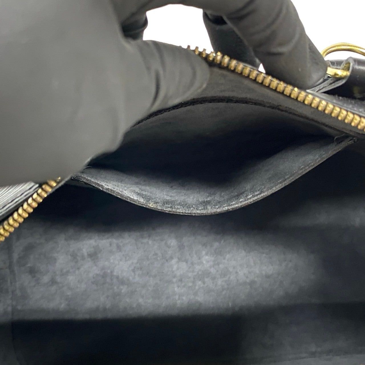 Louis Vuitton Louis Vuitton Handbag Black Leather Size ONE SIZE - 8 Thumbnail
