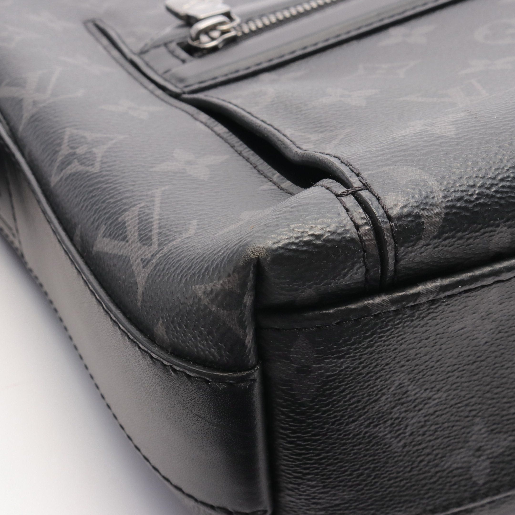 Louis Vuitton Louis Vuitton Odysse Messenger Pm Monogram Eclipse Shoulder Bag Leather Black Size ONE SIZE - 7 Thumbnail