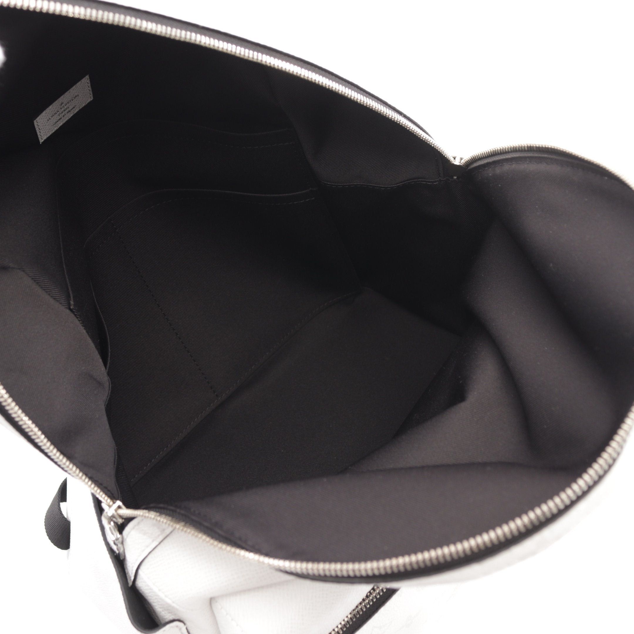 Louis Vuitton Louis Vuitton Discovery Backpack Pm Taigarama Rucksack Leather White Size ONE SIZE - 3 Thumbnail