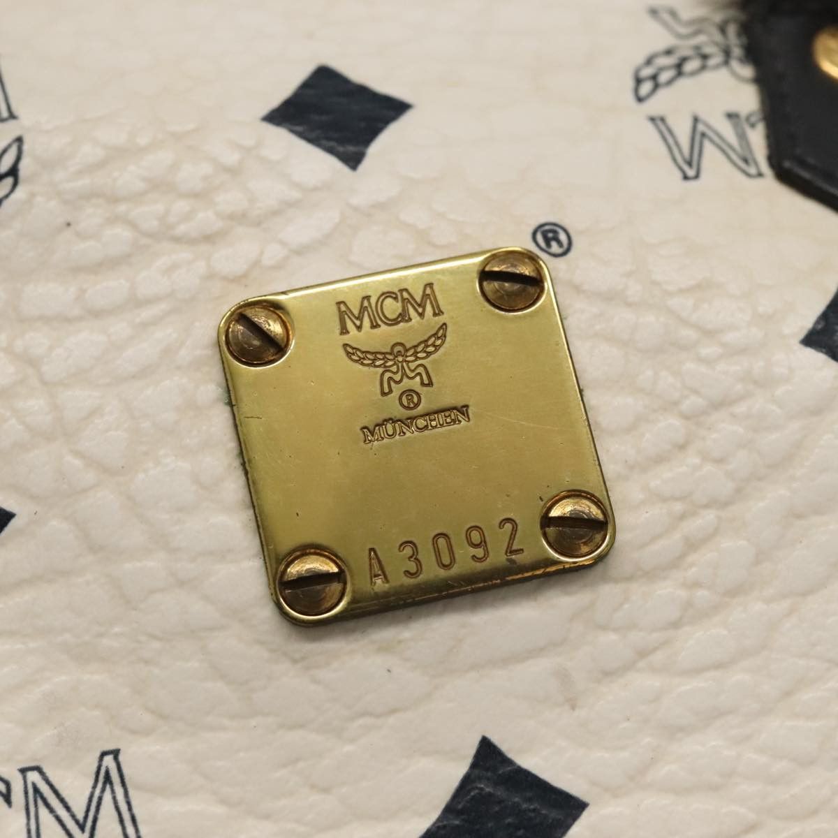 MCM Visetos White Canvas Handbag (Pre-Owned) Size ONE SIZE - 20 Thumbnail