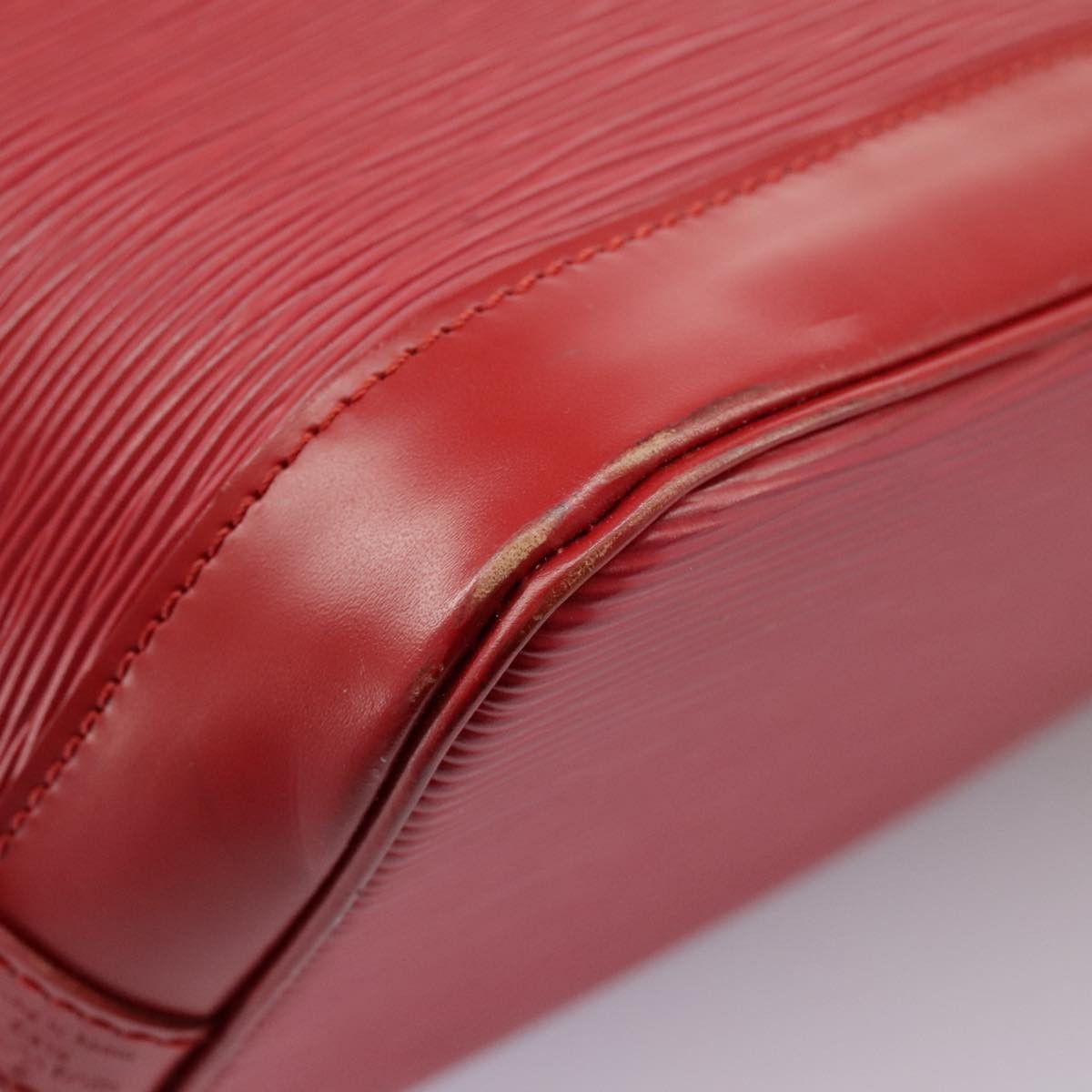 Louis Vuitton Alma Red Leather Handbag (Pre-Owned) Size ONE SIZE - 7 Thumbnail