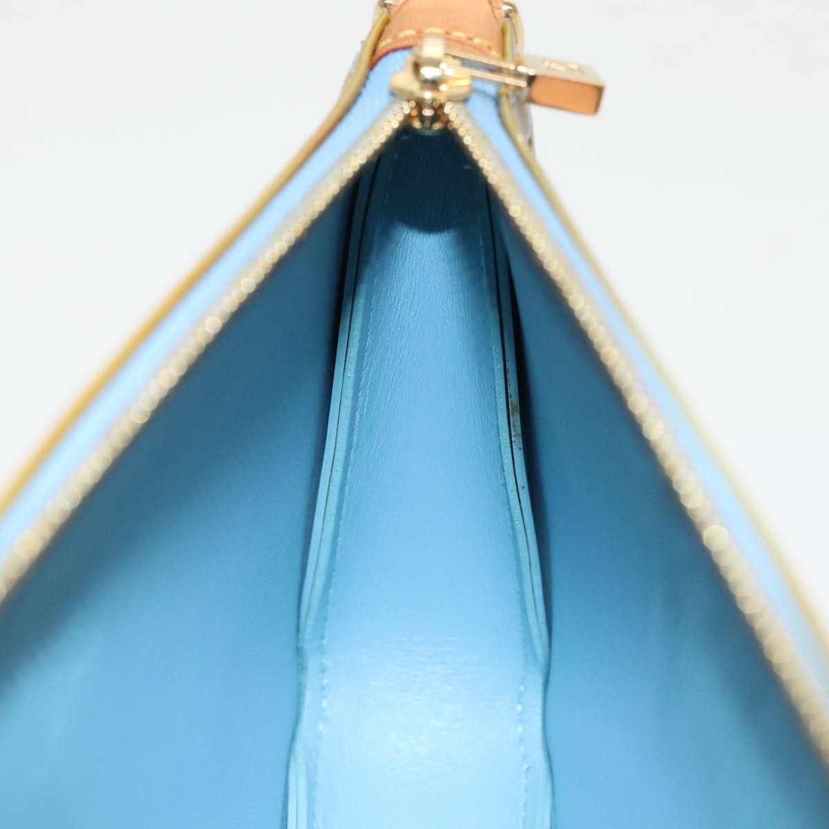 Louis Vuitton Lexington Blue Patent Leather Clutch Bag (Pre-Owned) Size ONE SIZE - 20 Thumbnail