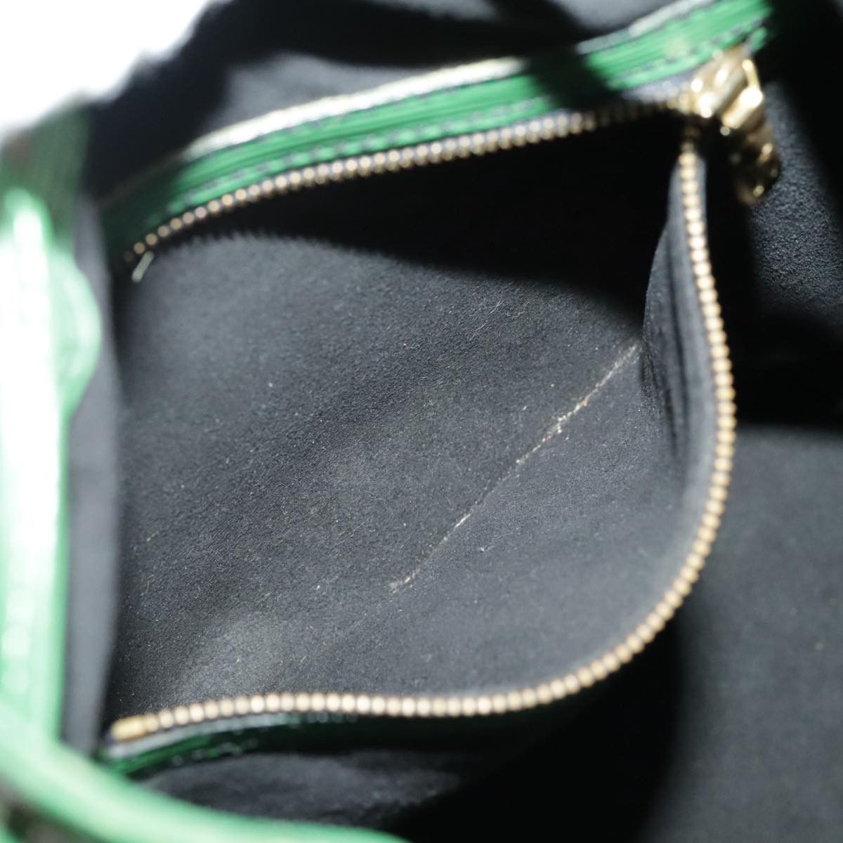 Louis Vuitton Noé Green Leather Shoulder Bag (Pre-Owned) Size ONE SIZE - 20 Thumbnail