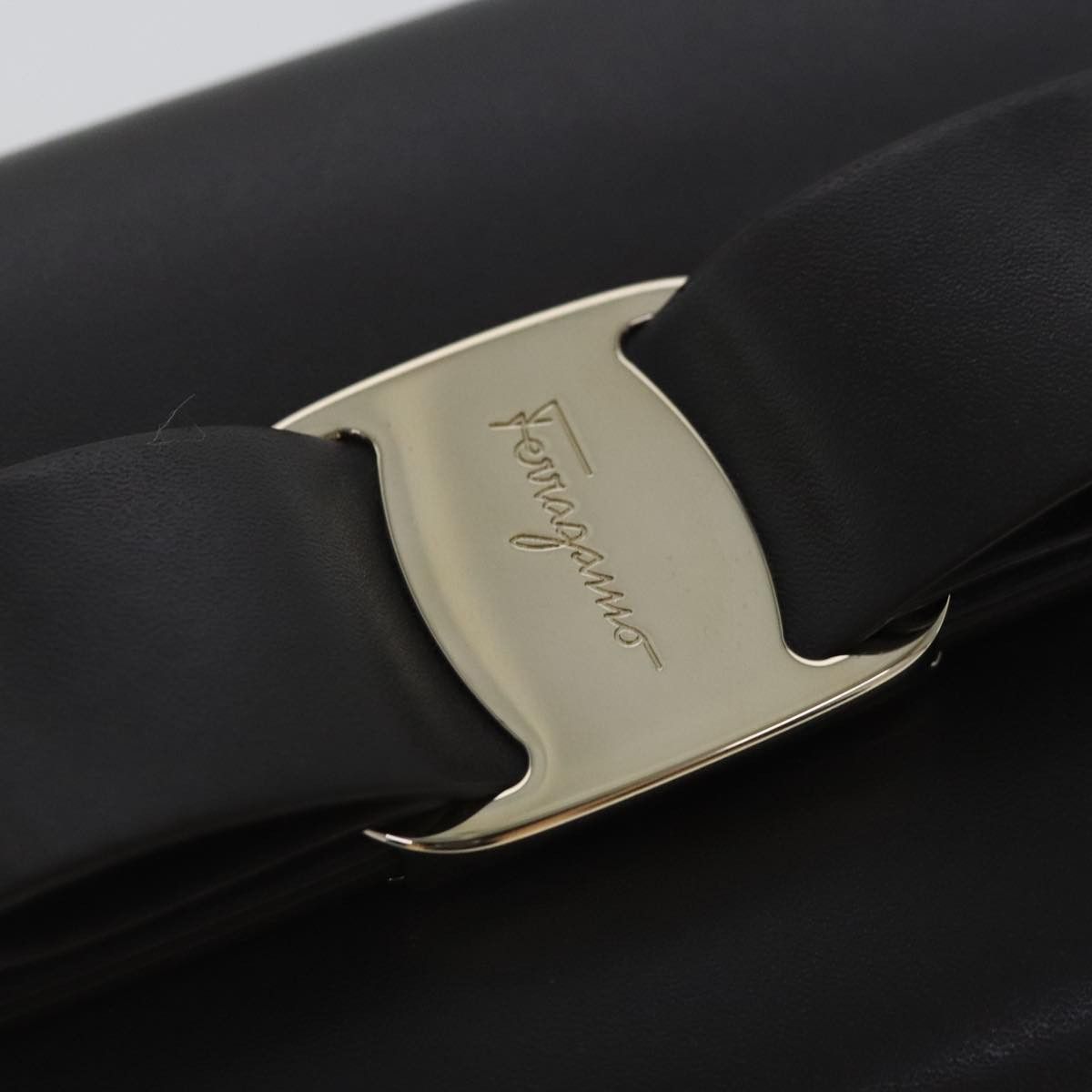 Salvatore Ferragamo Vara Black Leather Wallet (Pre-Owned) Size ONE SIZE - 9 Thumbnail