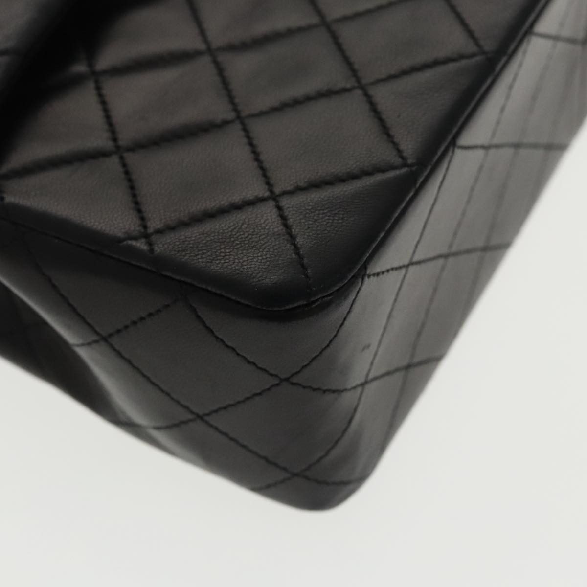 Chanel Timeless Black Leather Shoulder Bag (Pre-Owned) Size ONE SIZE - 19 Thumbnail