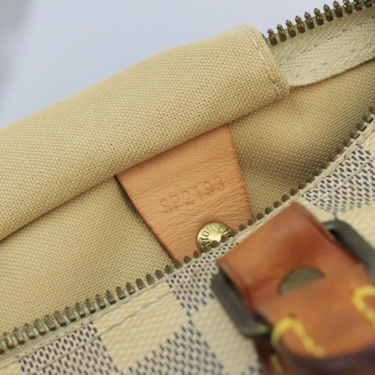 Louis Vuitton Speedy Bandoulière 30 White Canvas Handbag (Pre-Owned) Size ONE SIZE - 16 Thumbnail