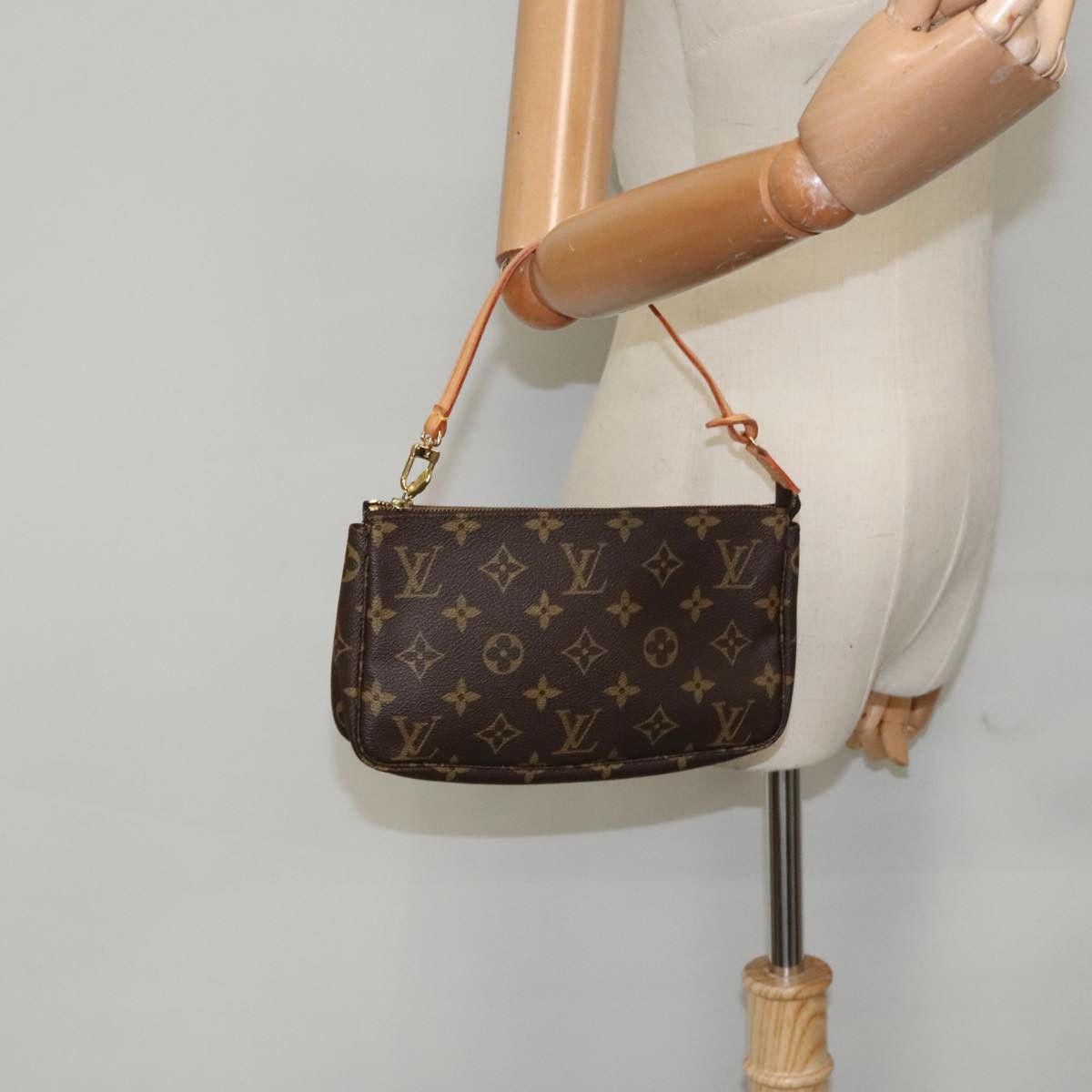 Louis Vuitton Pochette Accessoire Brown Canvas Clutch Bag (Pre-Owned) Size ONE SIZE - 16 Thumbnail