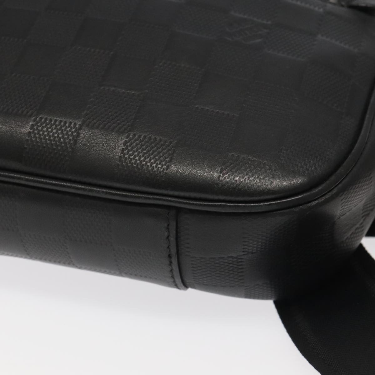 Louis Vuitton Ambler Black Leather Shoulder Bag (Pre-Owned) Size ONE SIZE - 9 Thumbnail