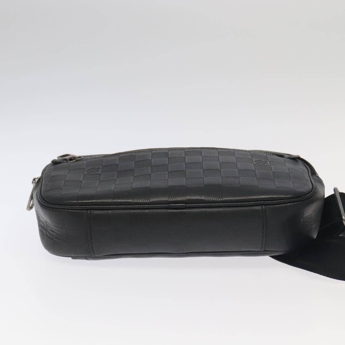 Louis Vuitton Ambler Black Leather Shoulder Bag (Pre-Owned) Size ONE SIZE - 8 Thumbnail