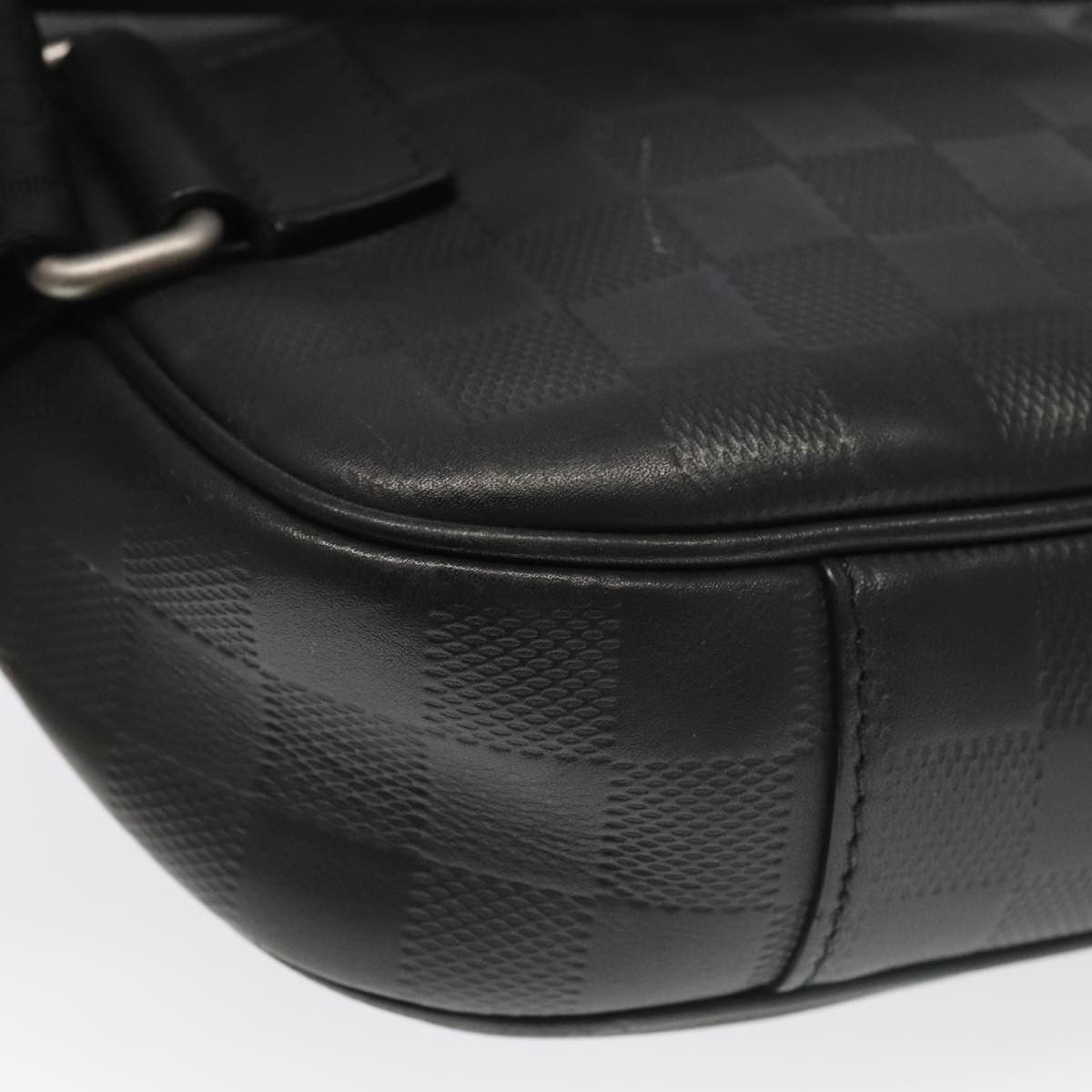 Louis Vuitton Ambler Black Leather Shoulder Bag (Pre-Owned) Size ONE SIZE - 12 Thumbnail